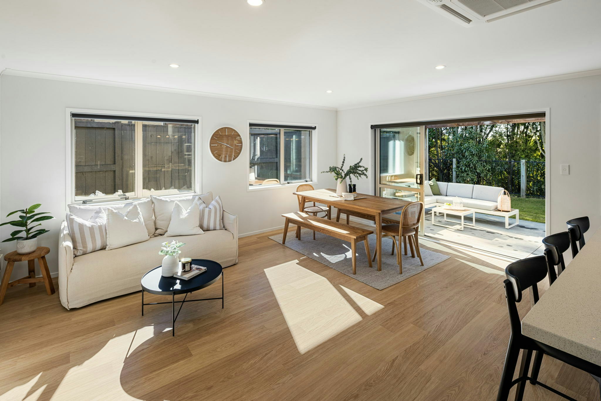 20 web or mls in House AR5 6779