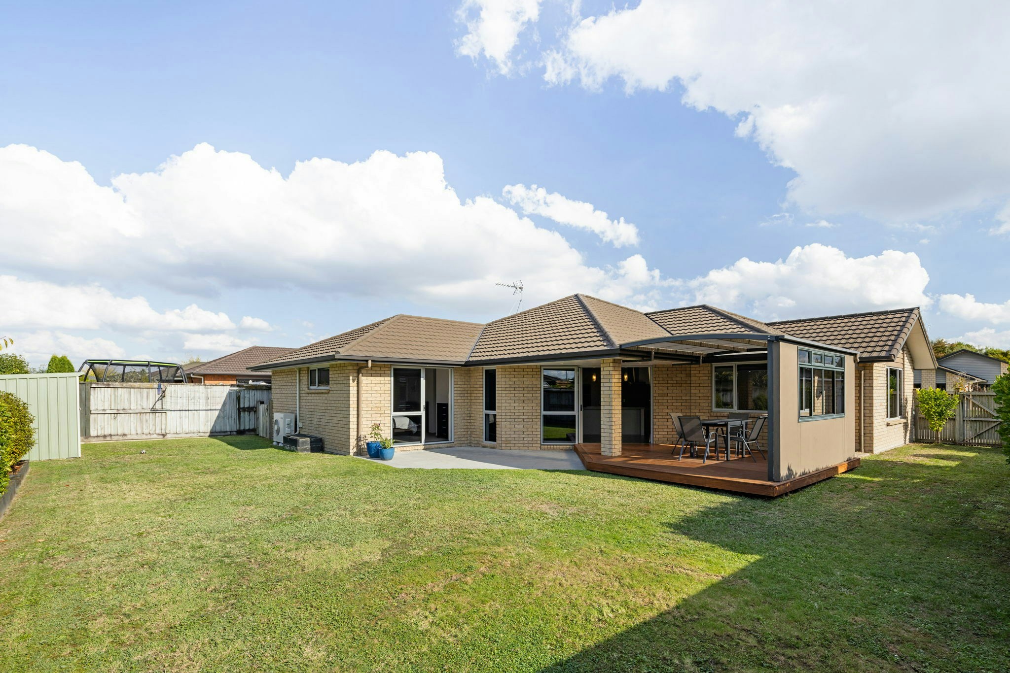 20 web or mls in House AR5 9434