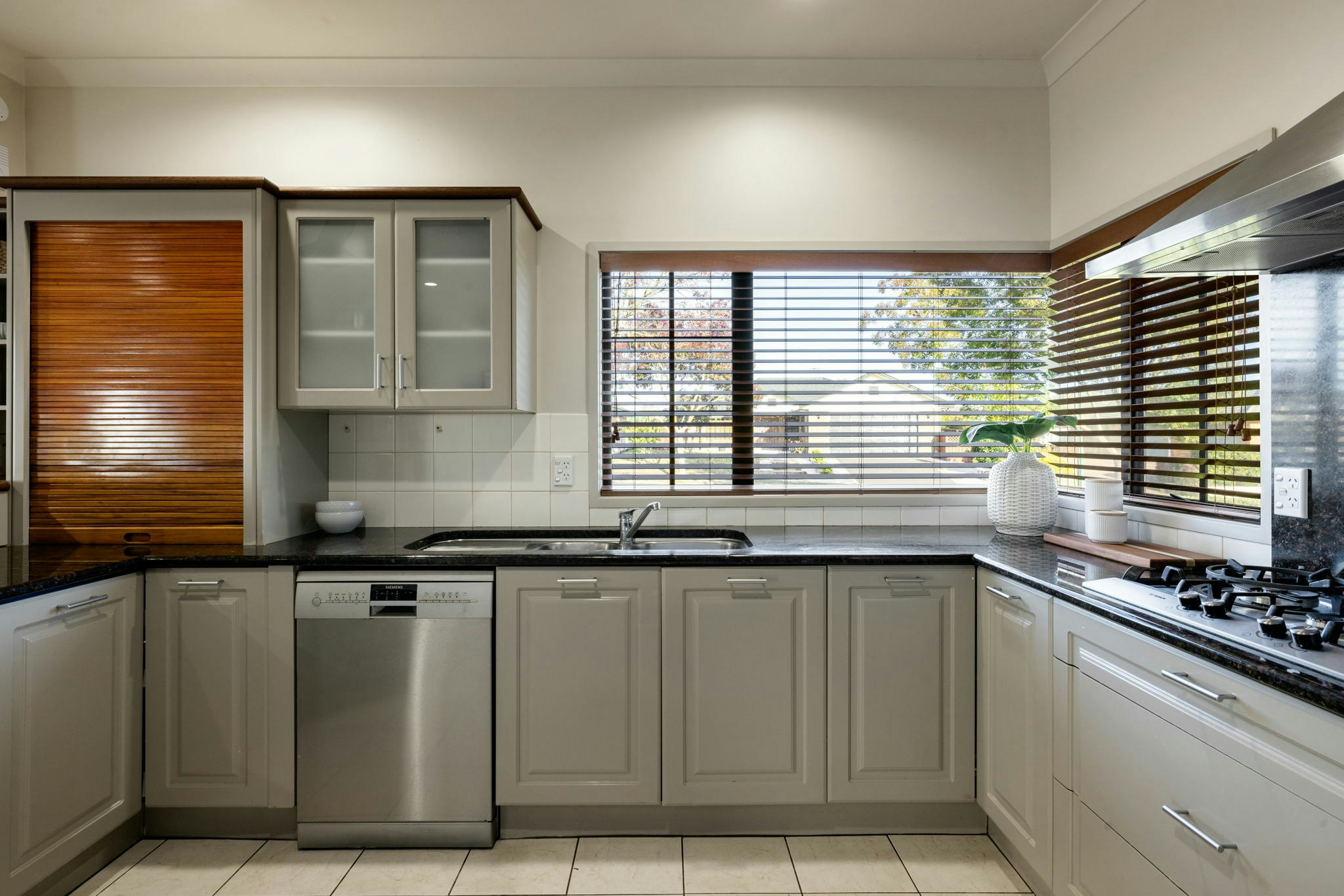 20 web or mls in House SR5 7197