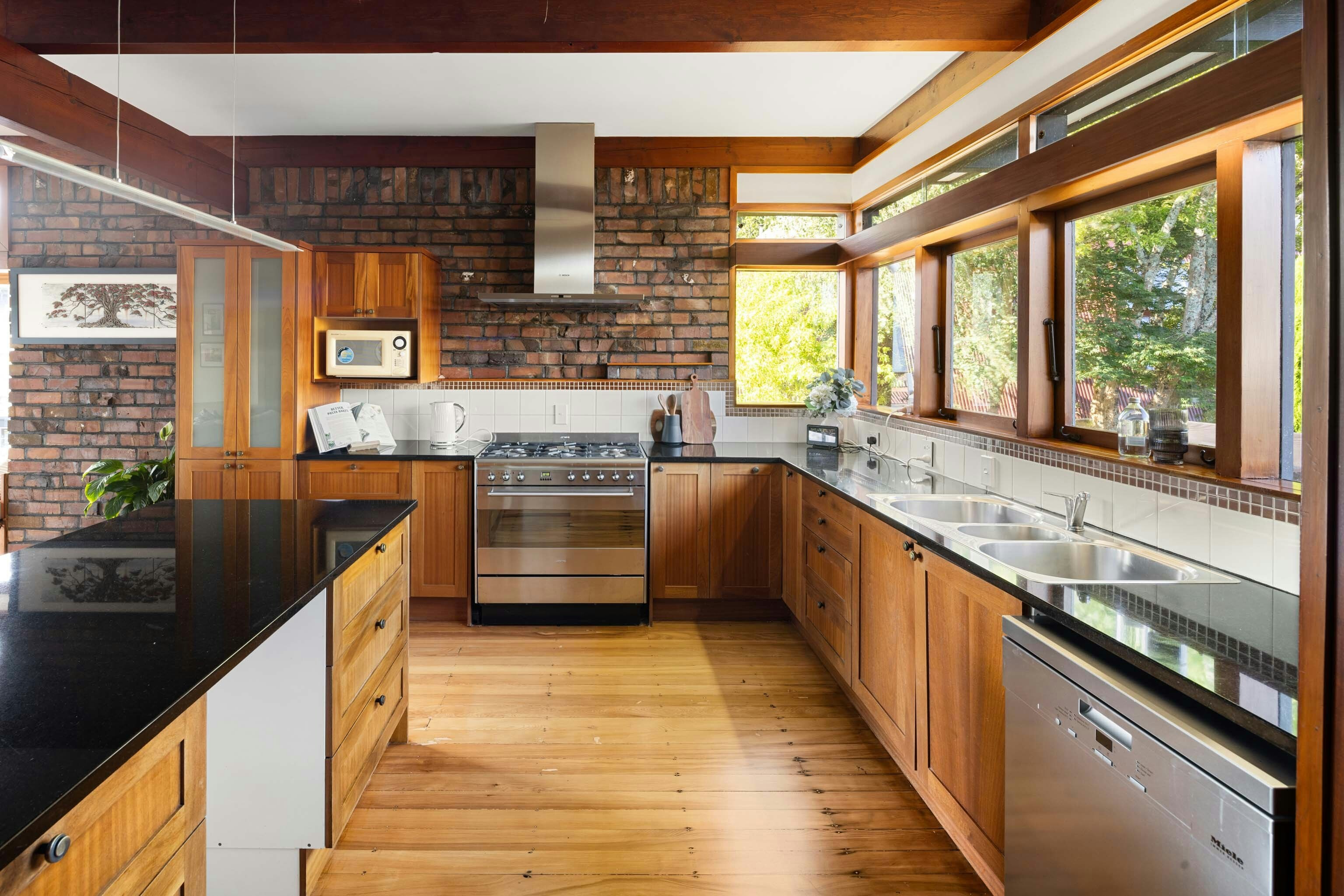 21 print in House AR5 3937