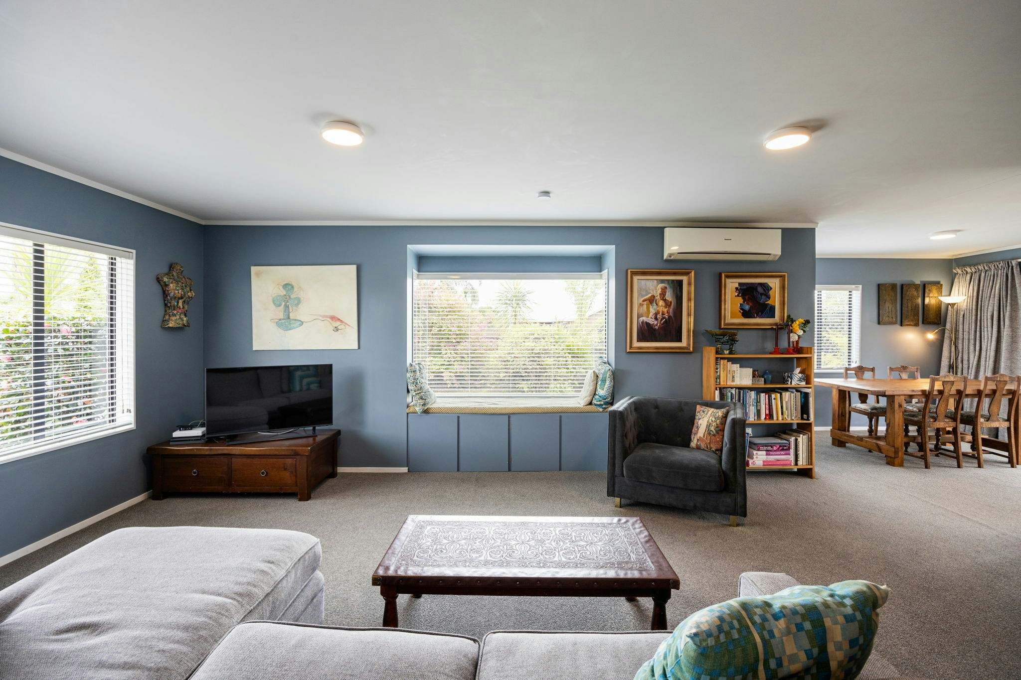 21 web or mls in House AR0 7008