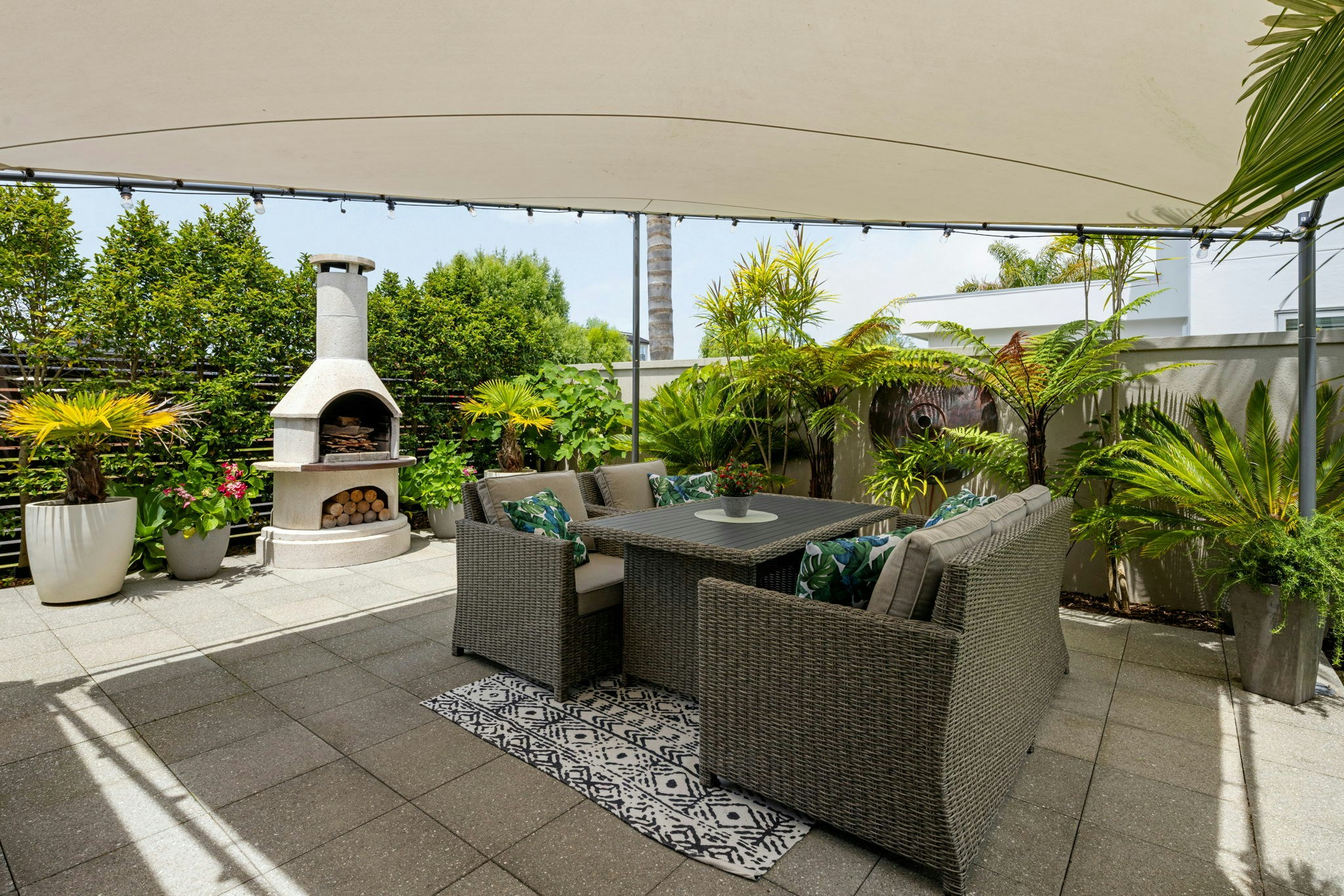 21 web or mls in House AR5 1231