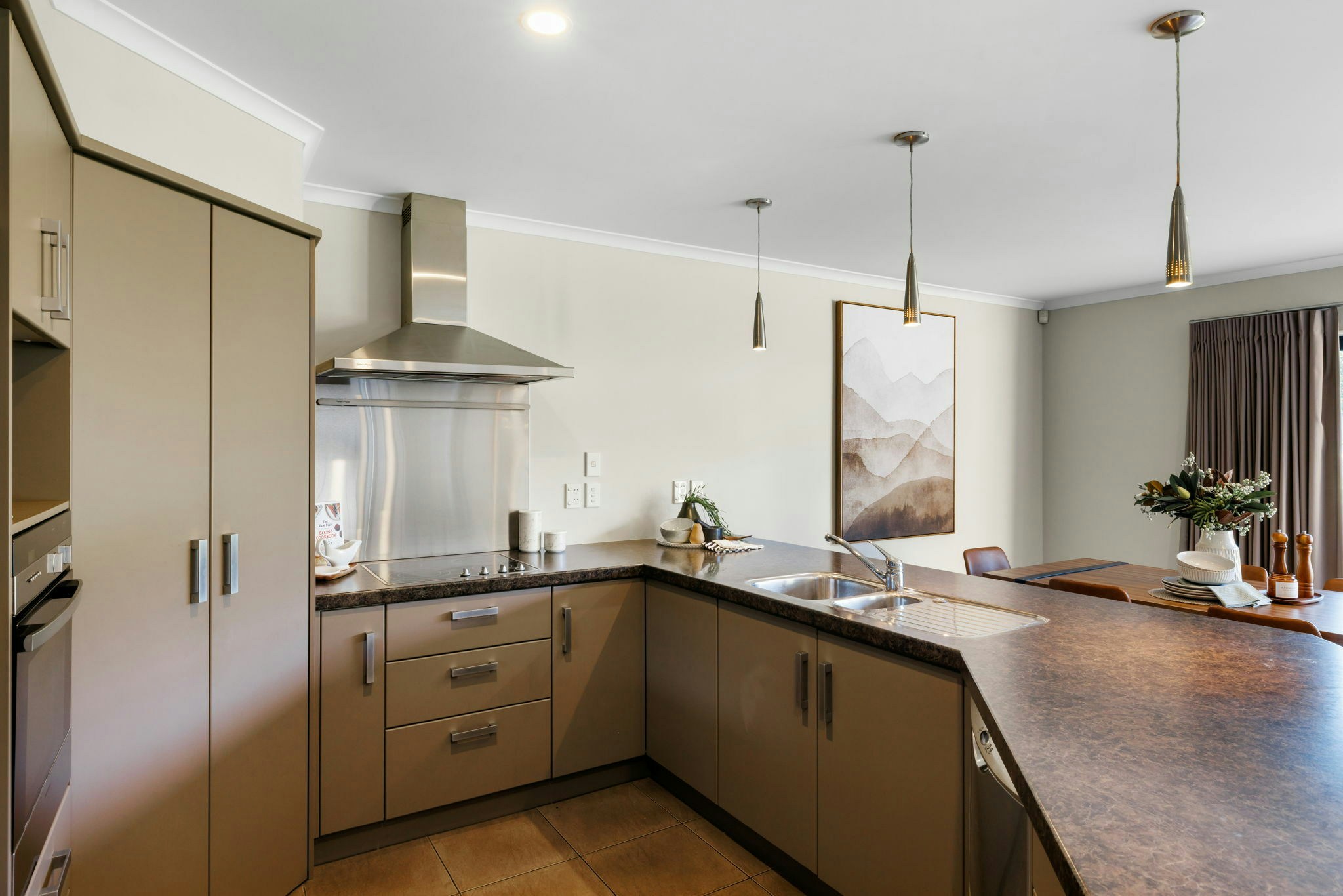 21 web or mls in House SR5 5189