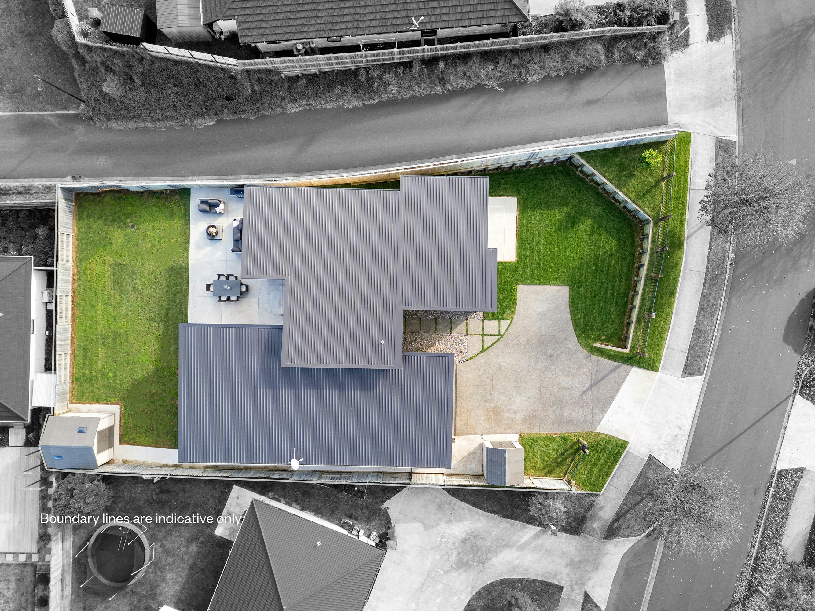 22 EDIT web or mls in House DJI 0181