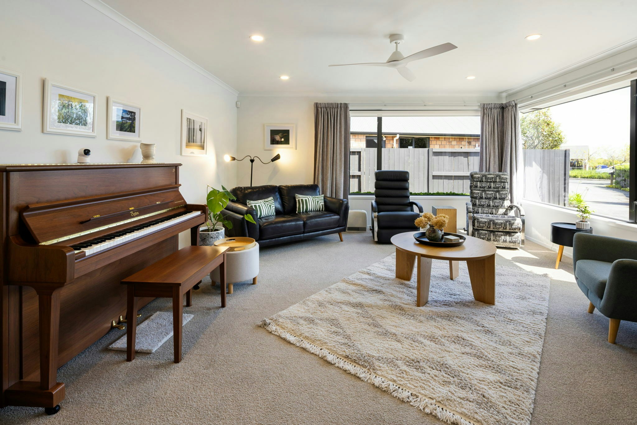 22 web or mls in House AR5 5203