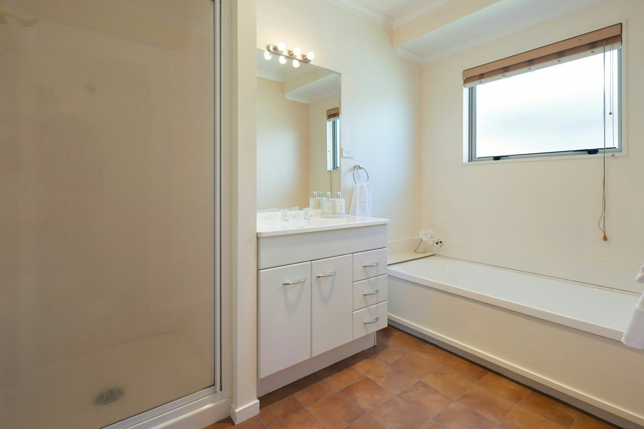 22 web or mls in House AR5 5222