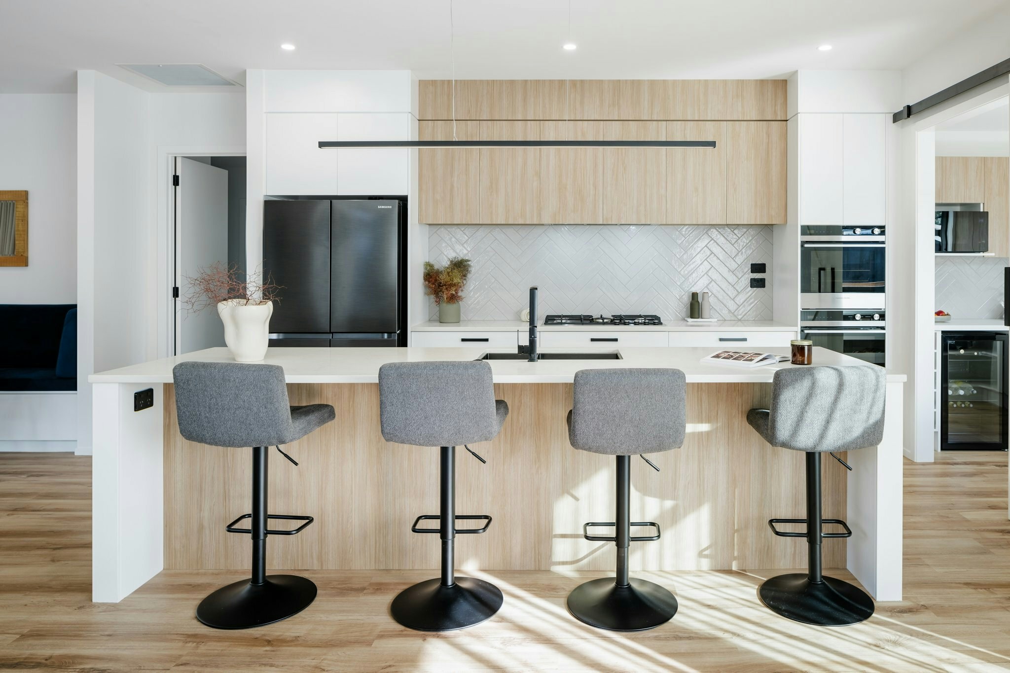 22 web or mls in House AR5 8338