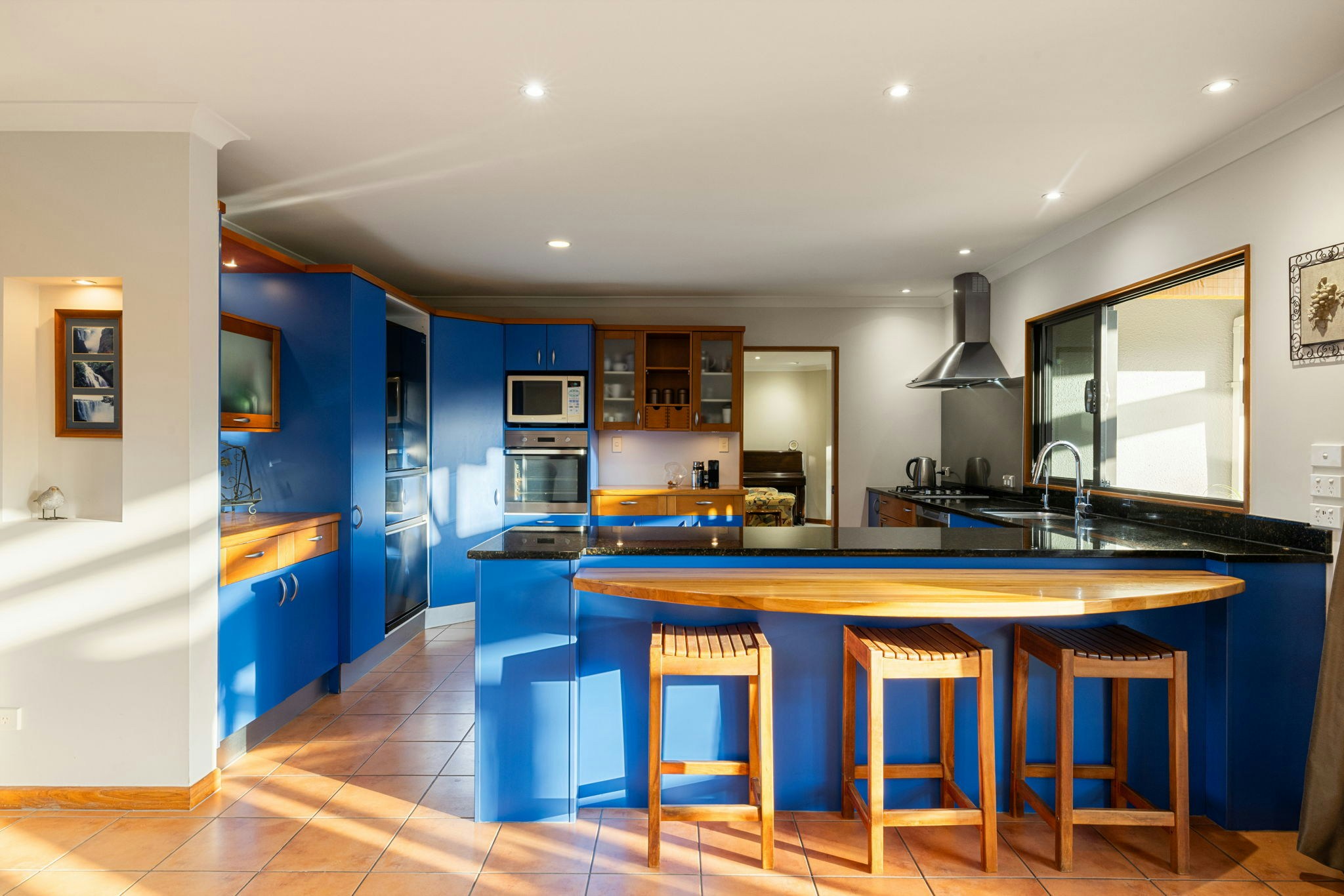 22 web or mls in House SR5 5823