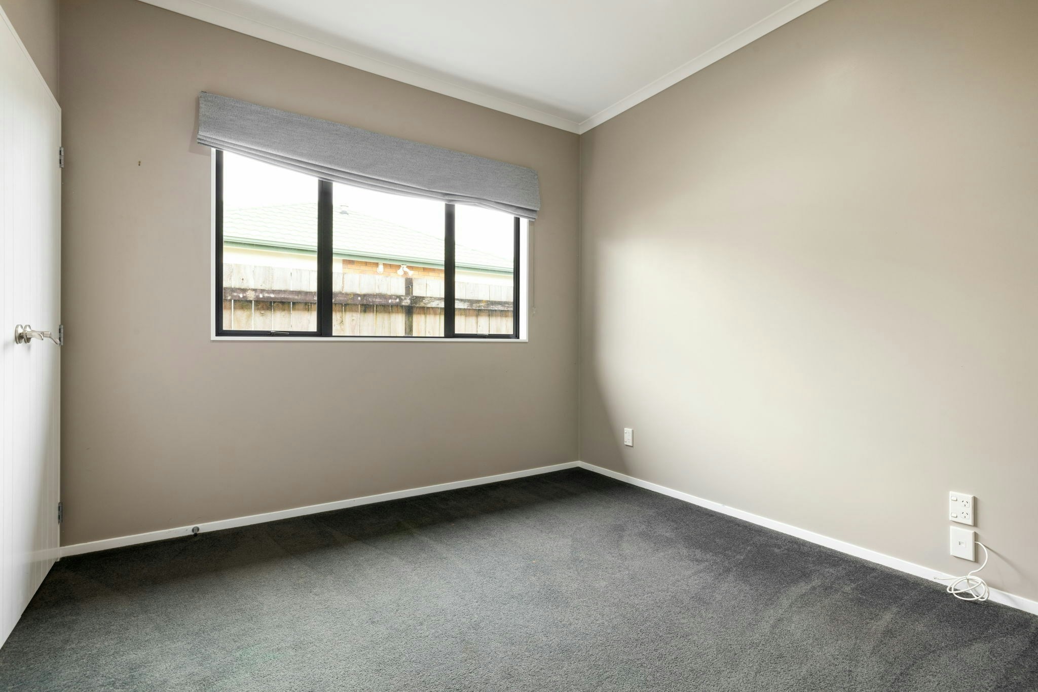 22 web or mls in House SR5 9363