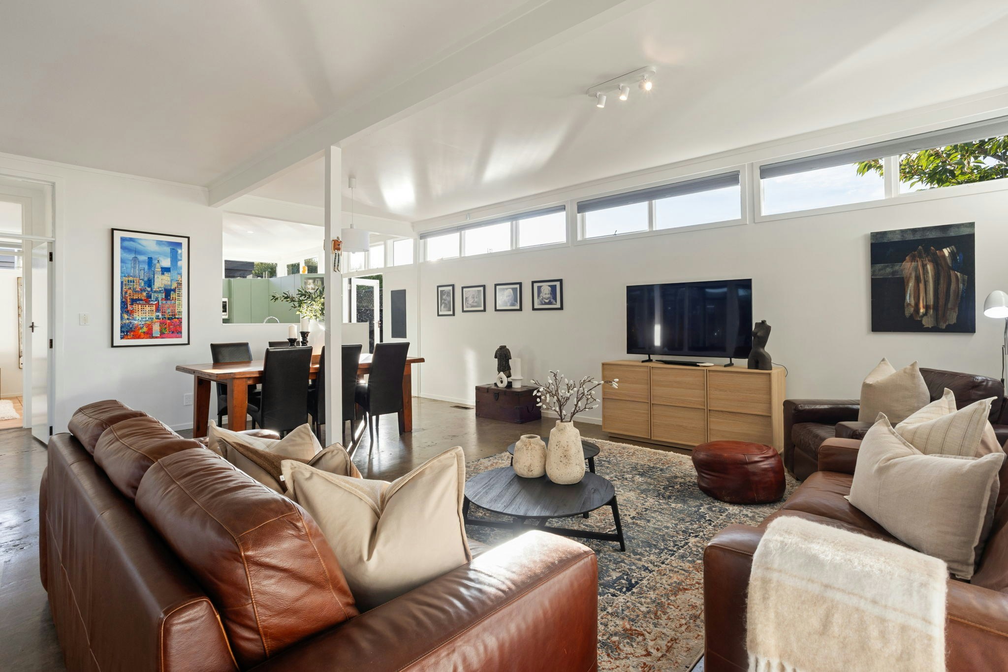 22 web or mls in House SR6 2615