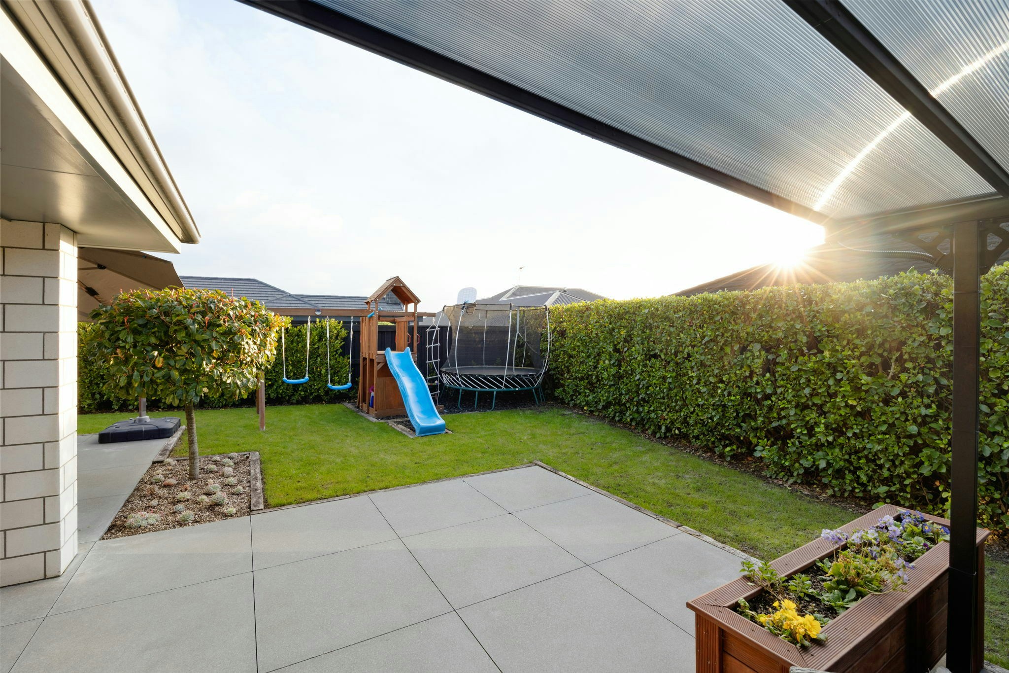 23 web or mls in House AR0 0342