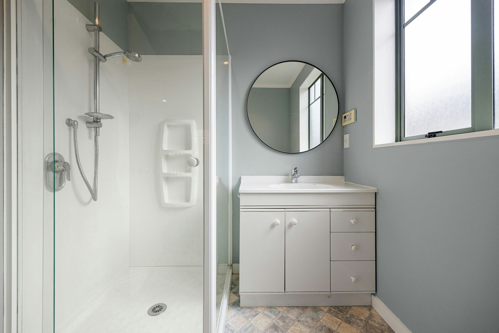 23 web or mls in House AR0 2656