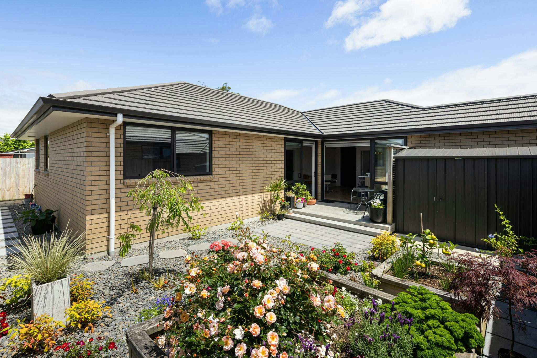 23 web or mls in House AR5 6814