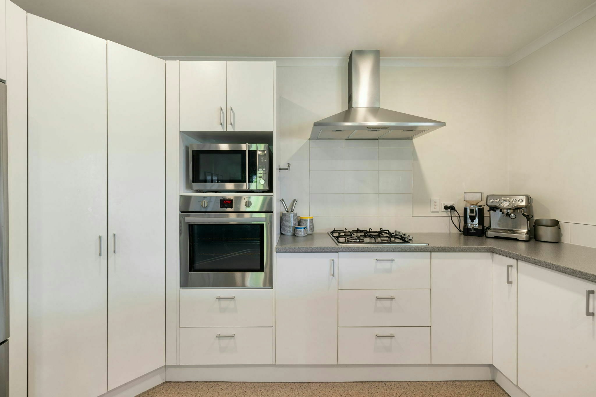 23 web or mls in House SR5 0685