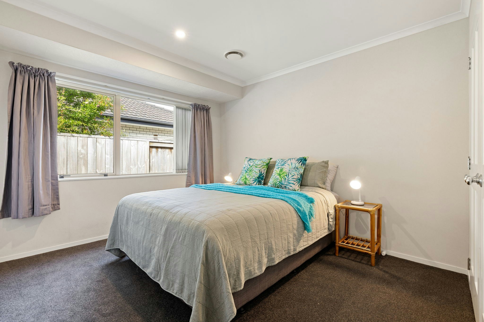 23 web or mls in House SR5 3976 2