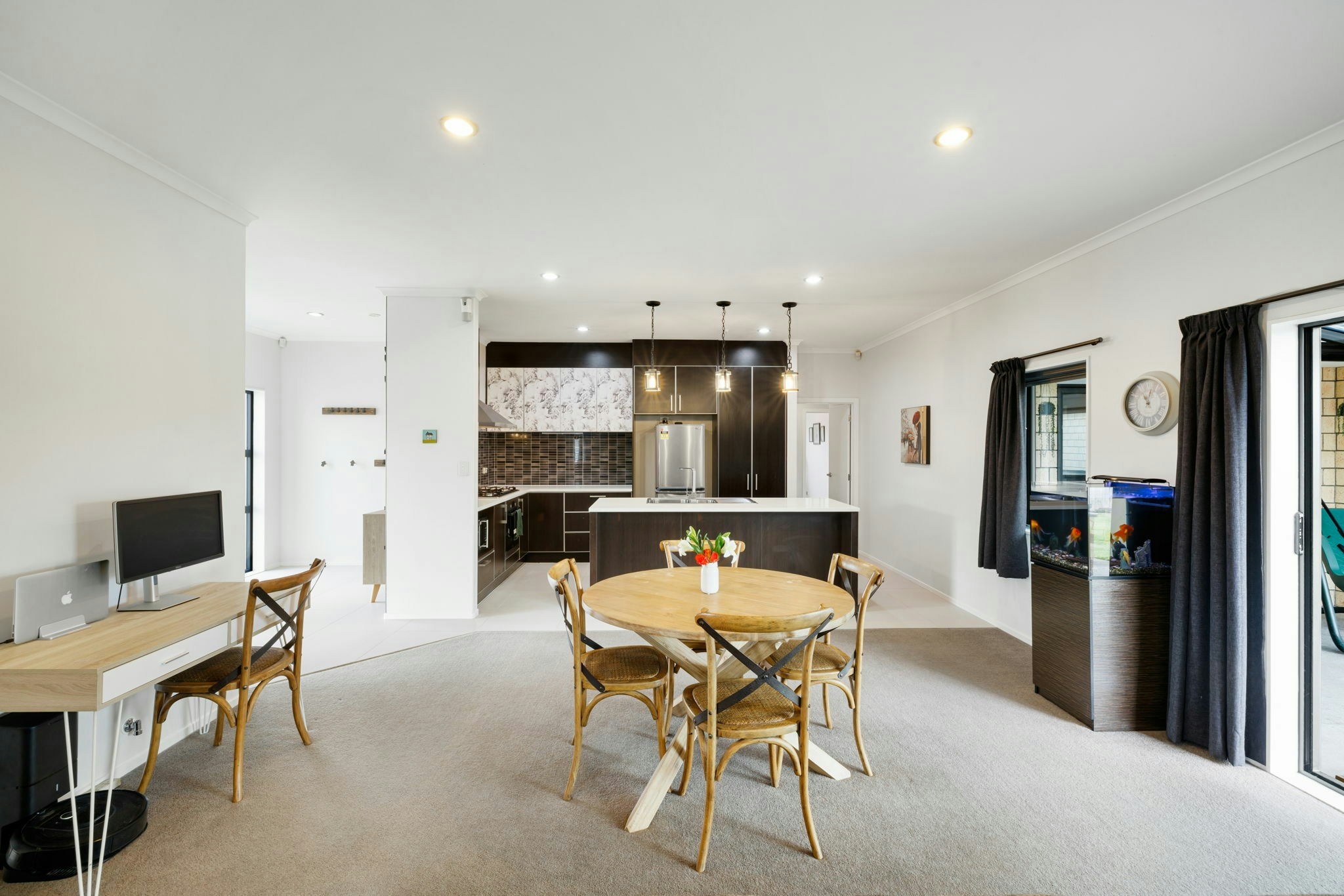 23 web or mls in House SR5 6554