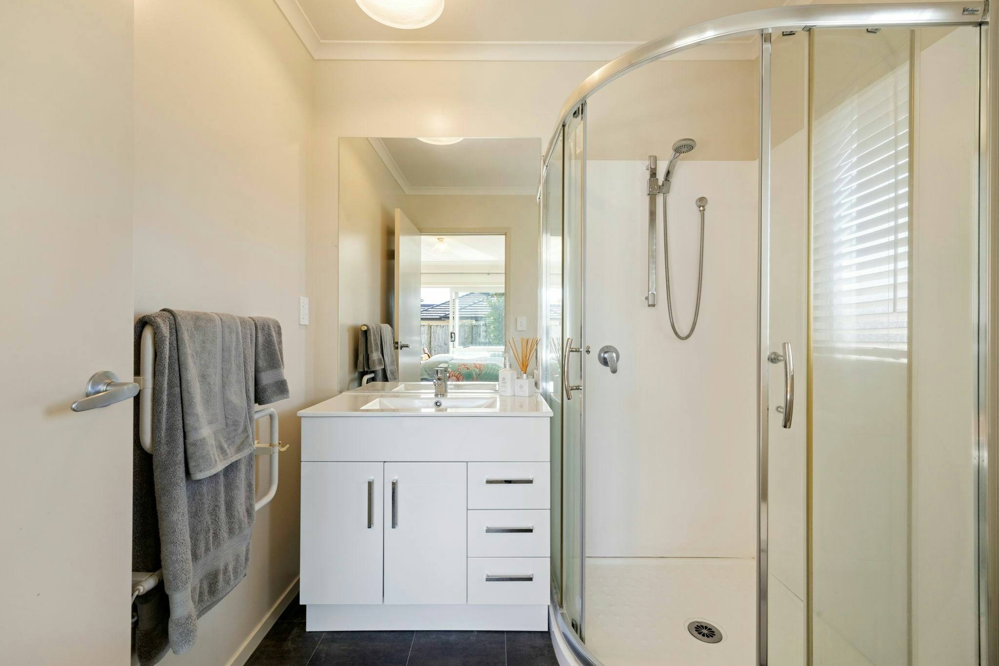 23 web or mls in House SR5 8454