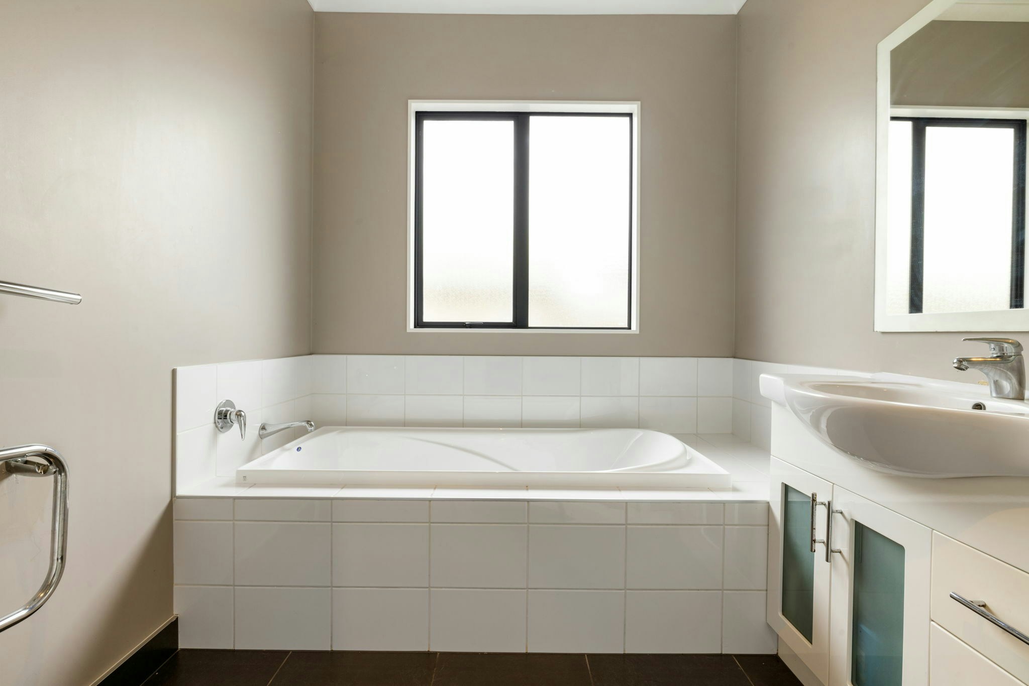 23 web or mls in House SR5 9352