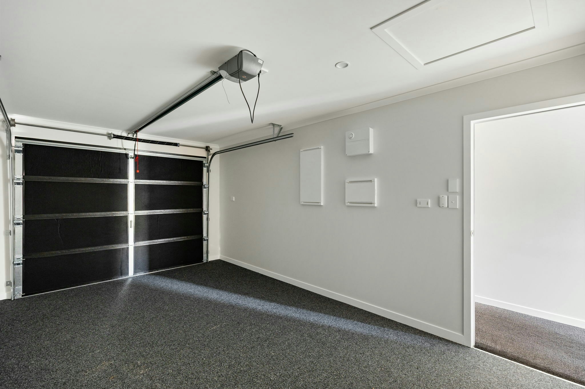 23 web or mls in House SR6 3960