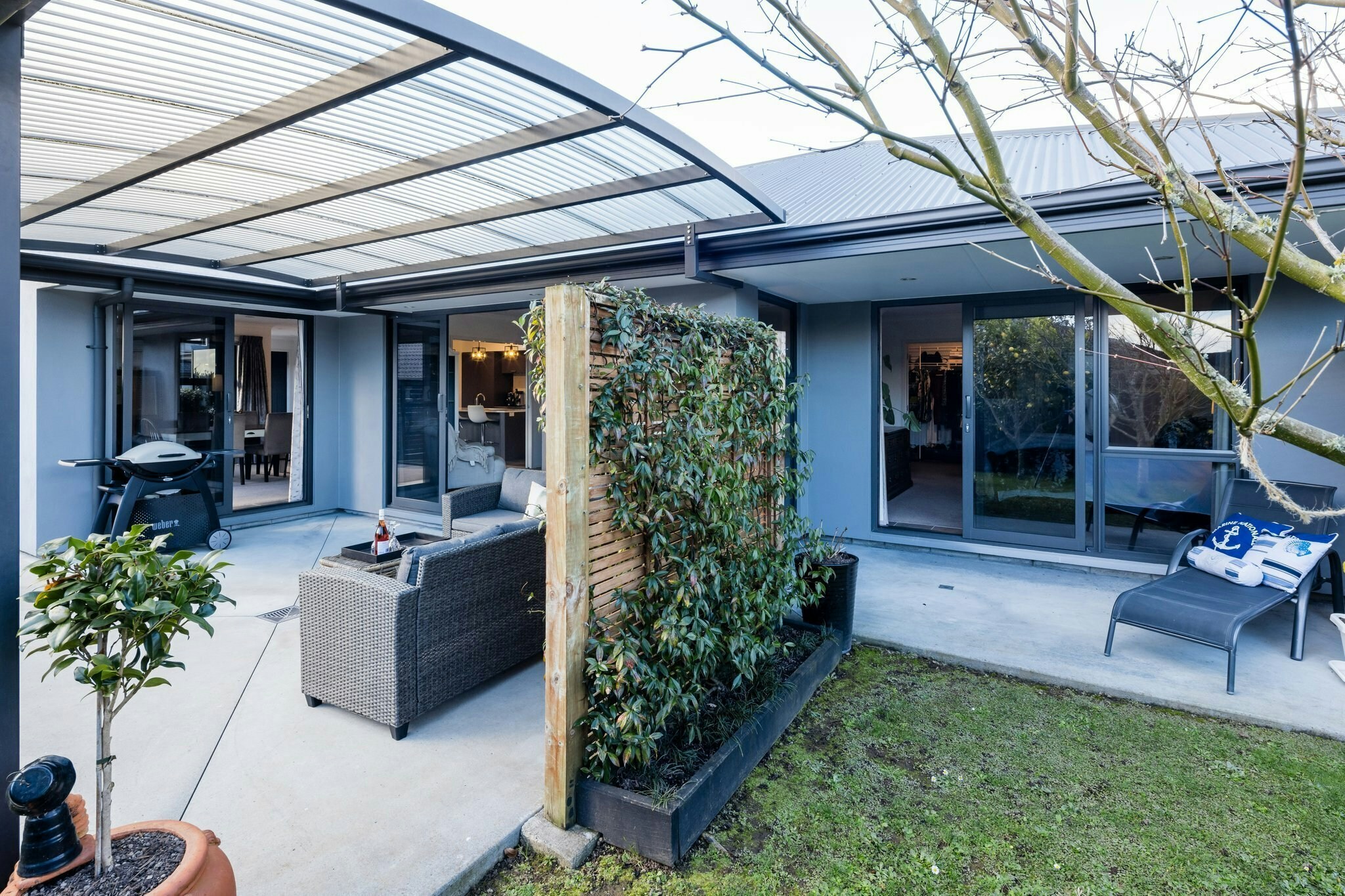 24 web or mls 23 in House AR5 0941