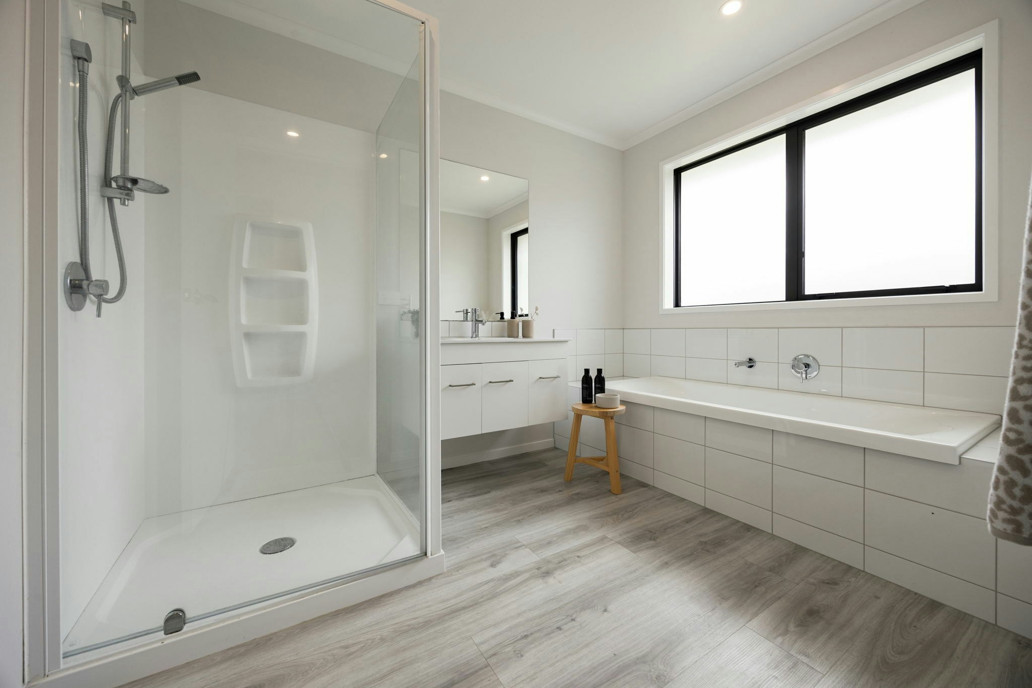 24 web or mls in House AR0 2365