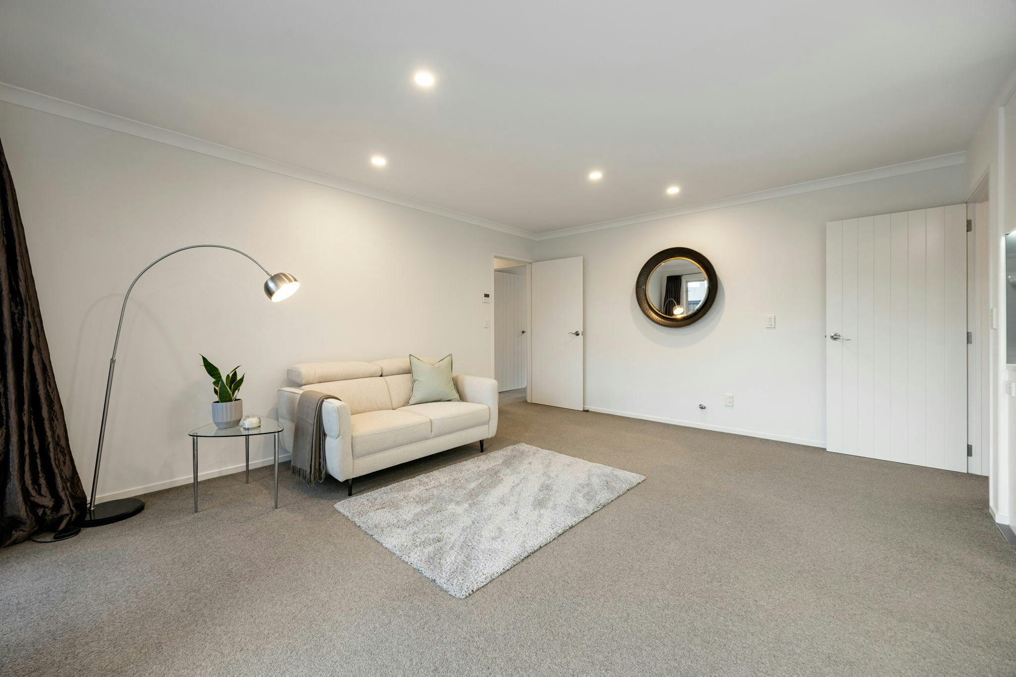 24 web or mls in House AR0 8340