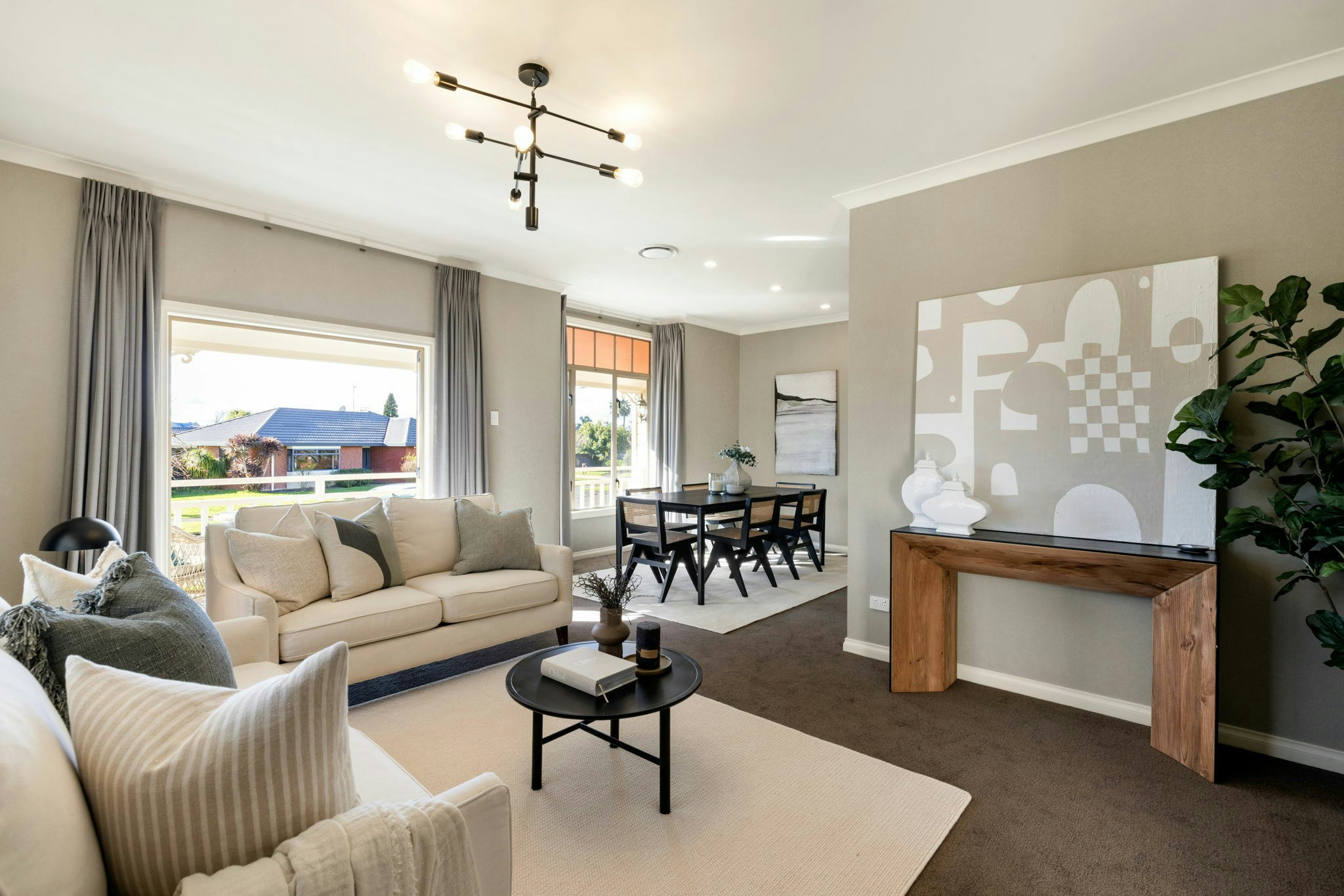 24 web or mls in House SR5 4679