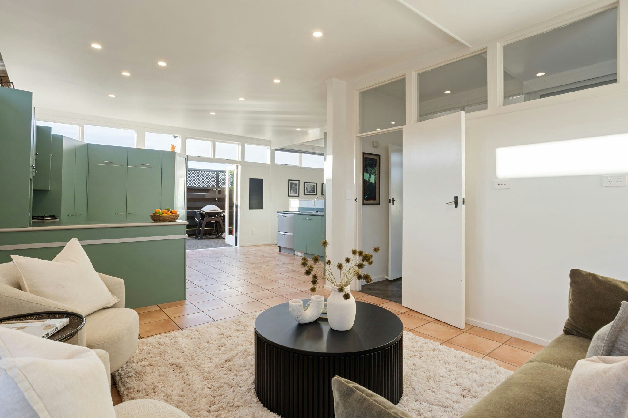 24 web or mls in House SR6 2860