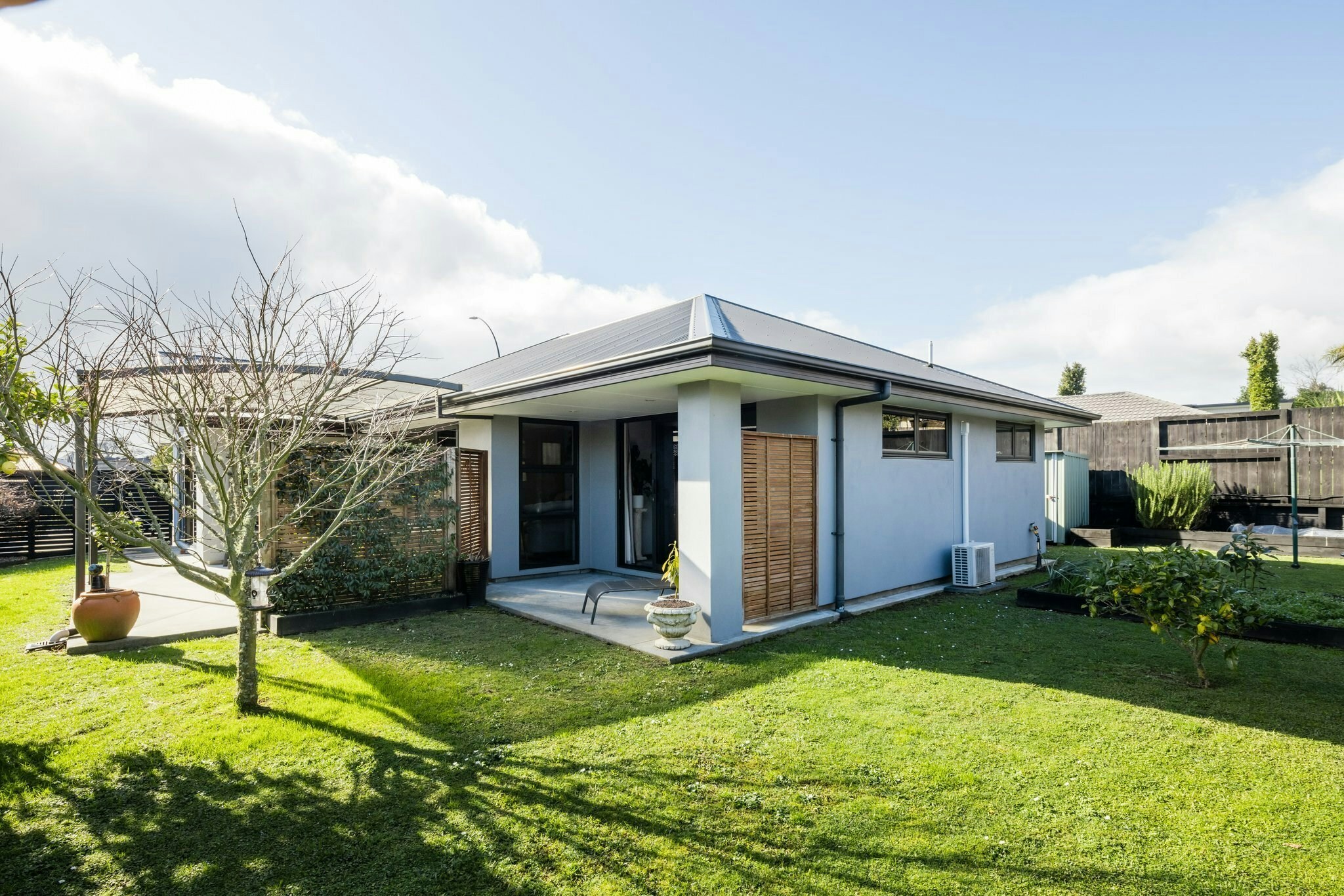 25 web or mls 24 in House AR5 0946