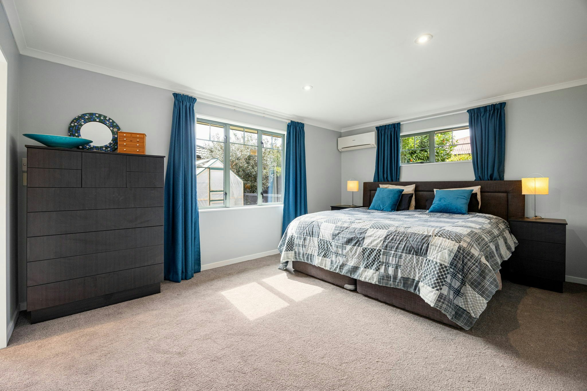 25 web or mls in House AR0 2631