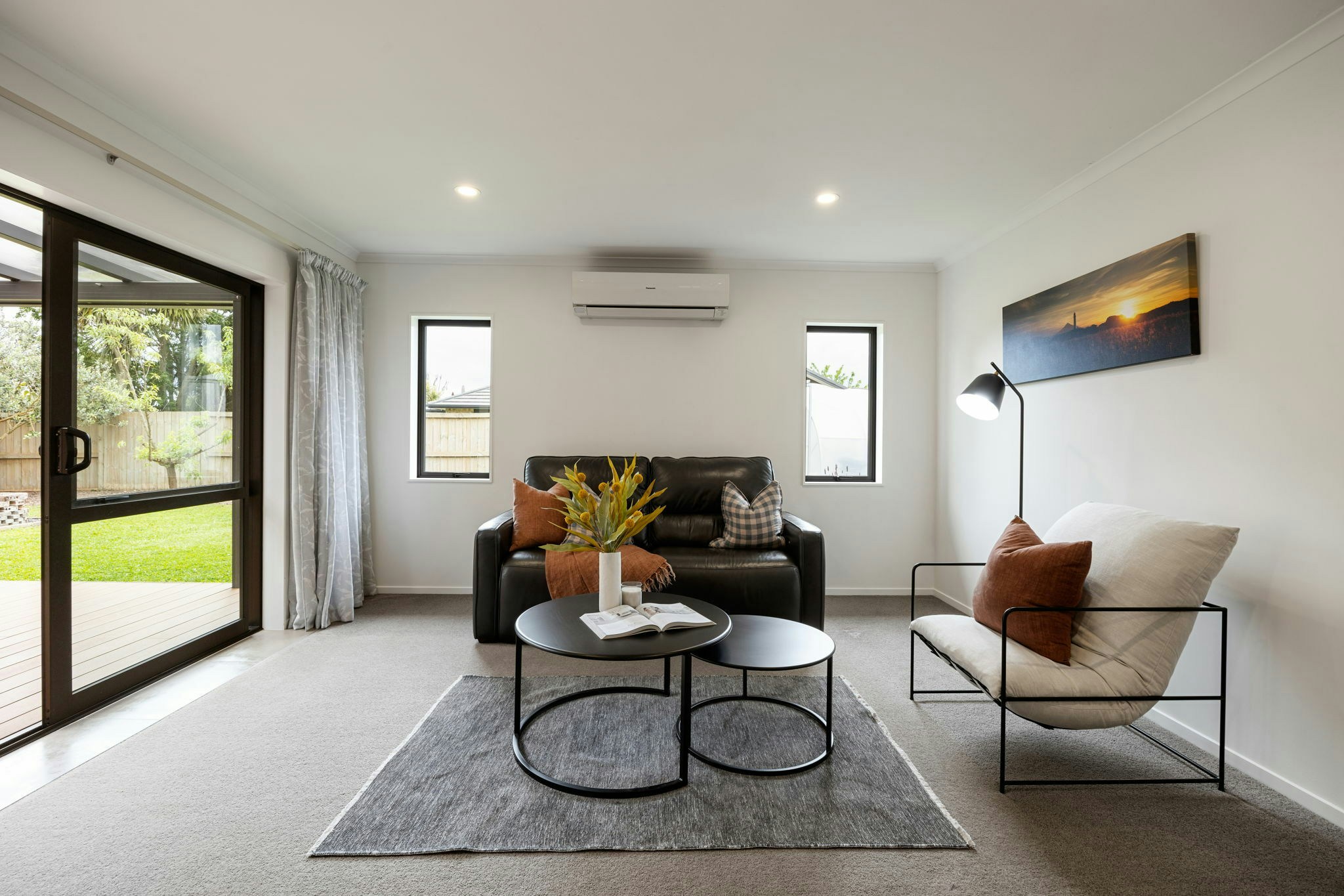 25 web or mls in House AR0 4039