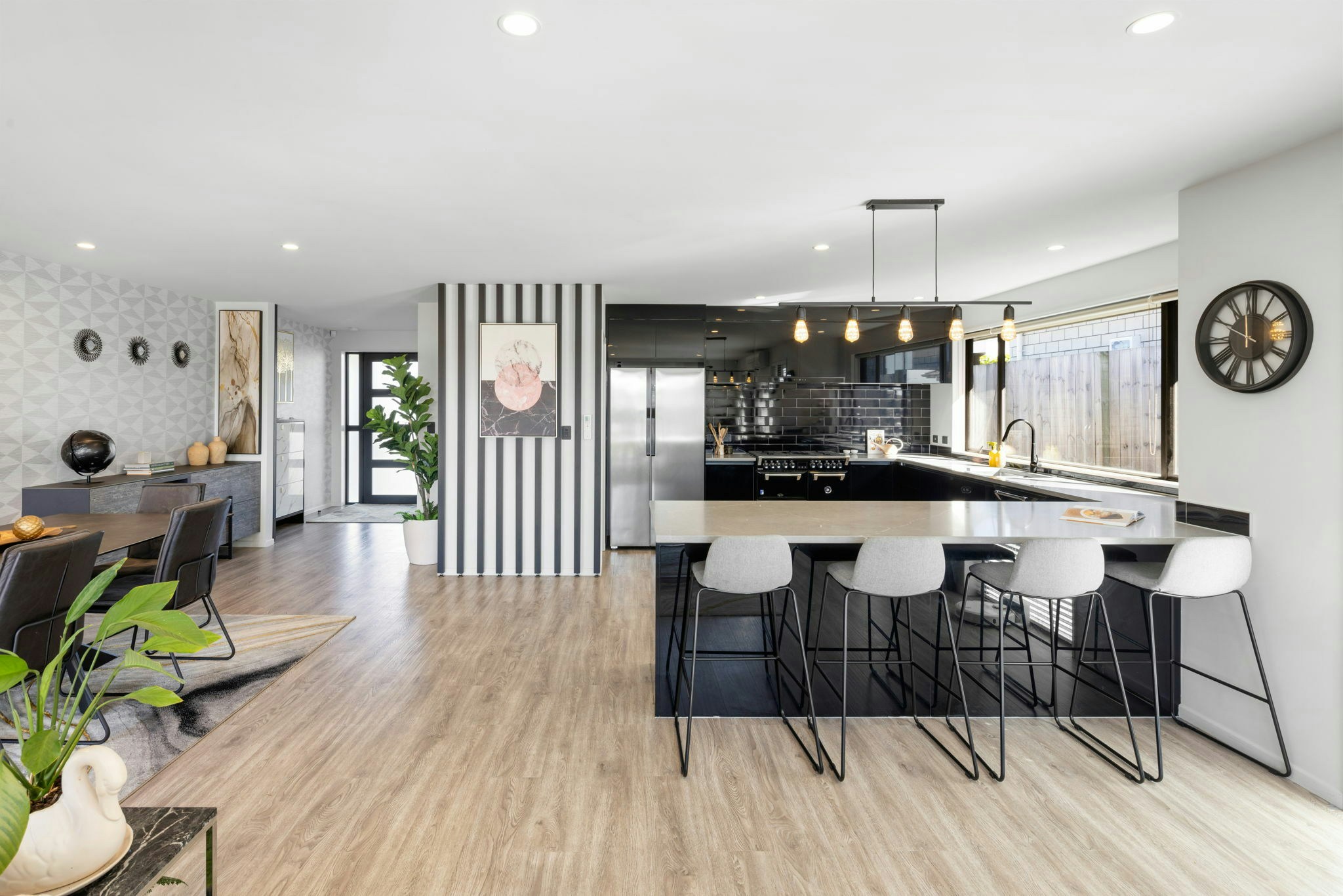 25 web or mls in House AR5 1034