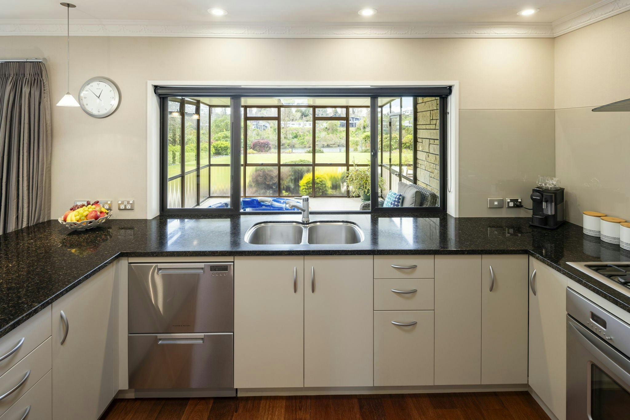 25 web or mls in House AR5 4904