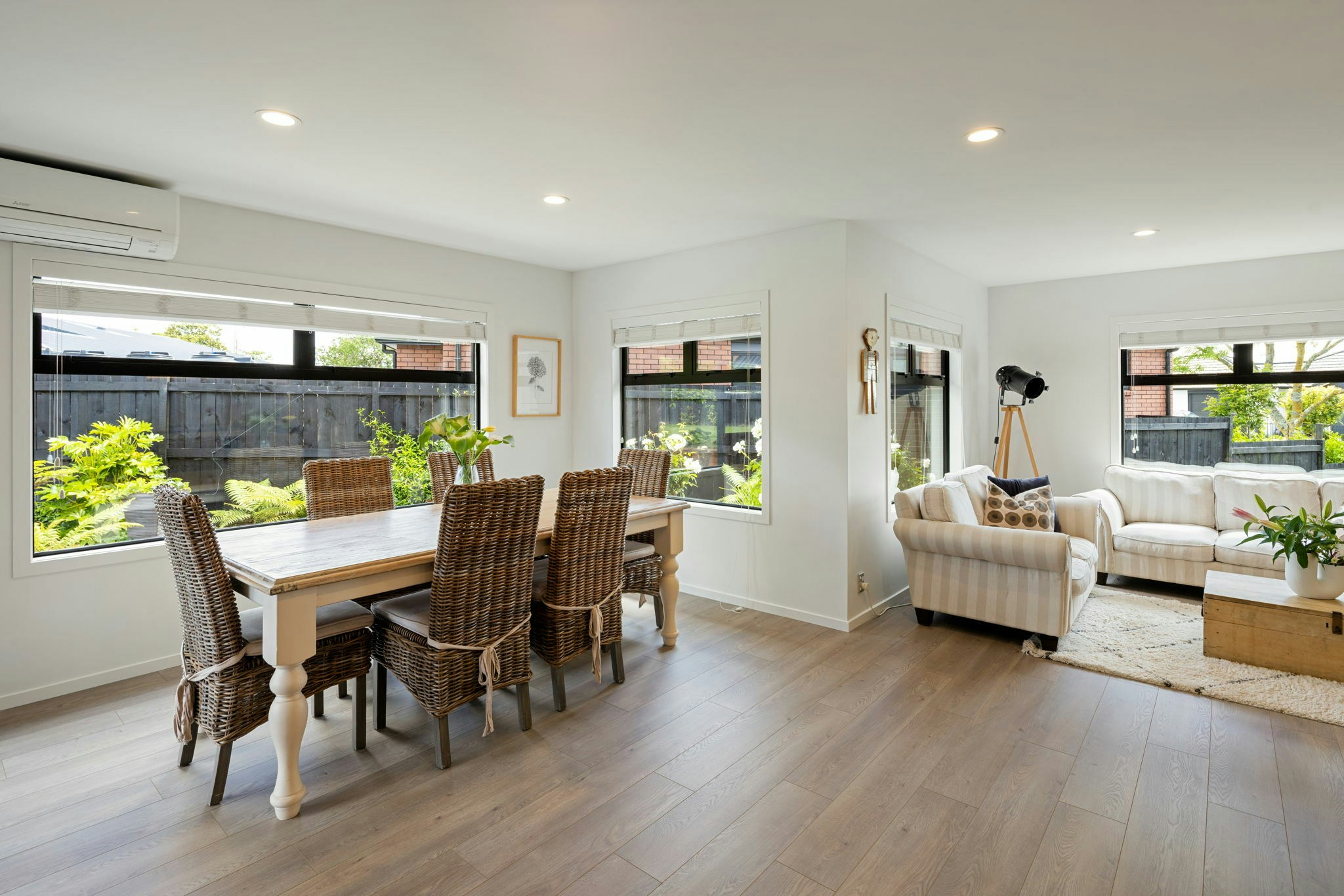 25 web or mls in House AR5 9393