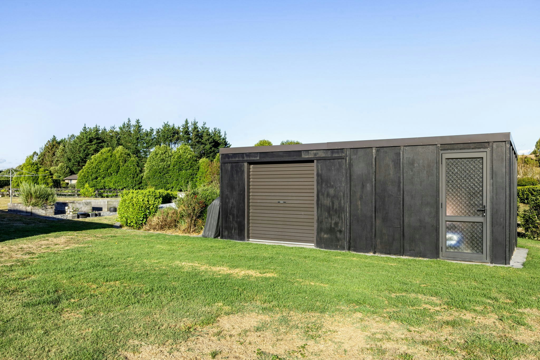 25 web or mls in House SR5 4190