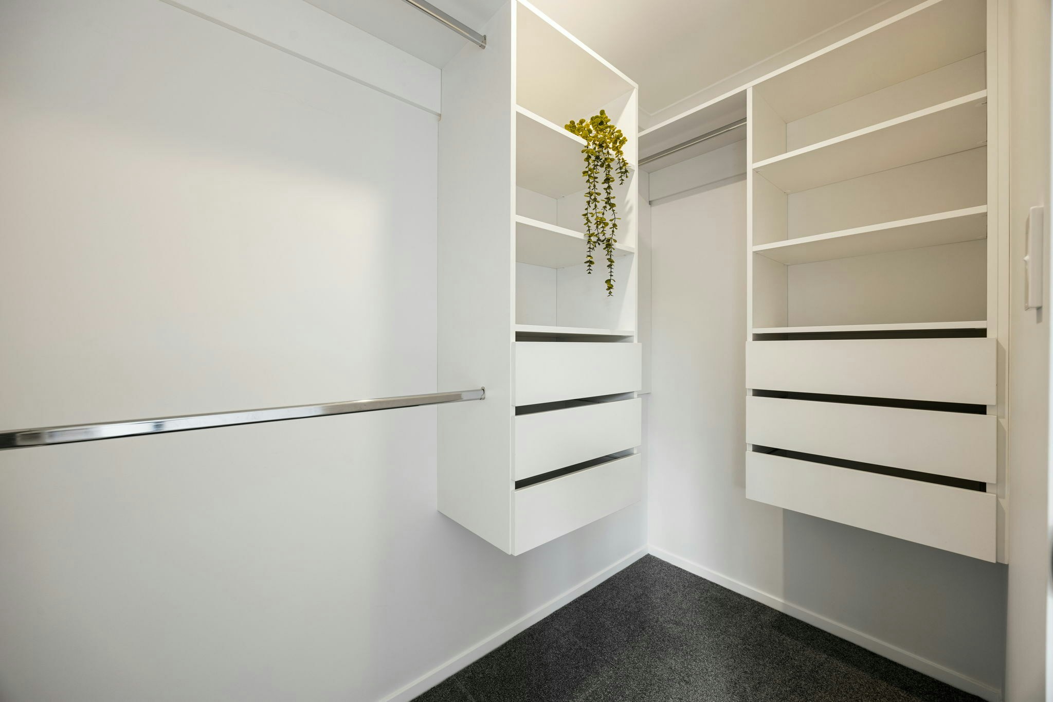 26 web or mls in House AR0 2355