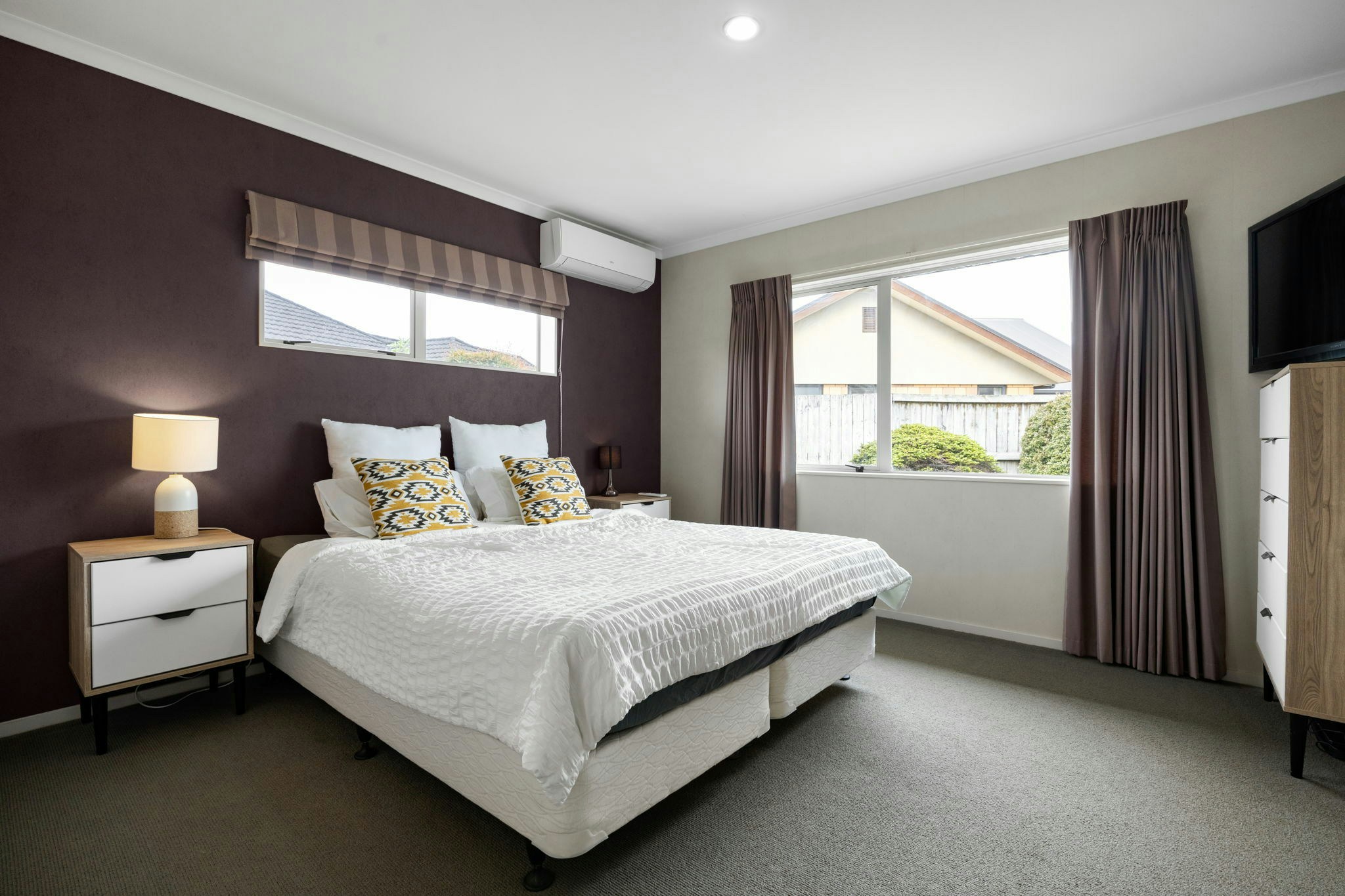 26 web or mls in House AR0 2399