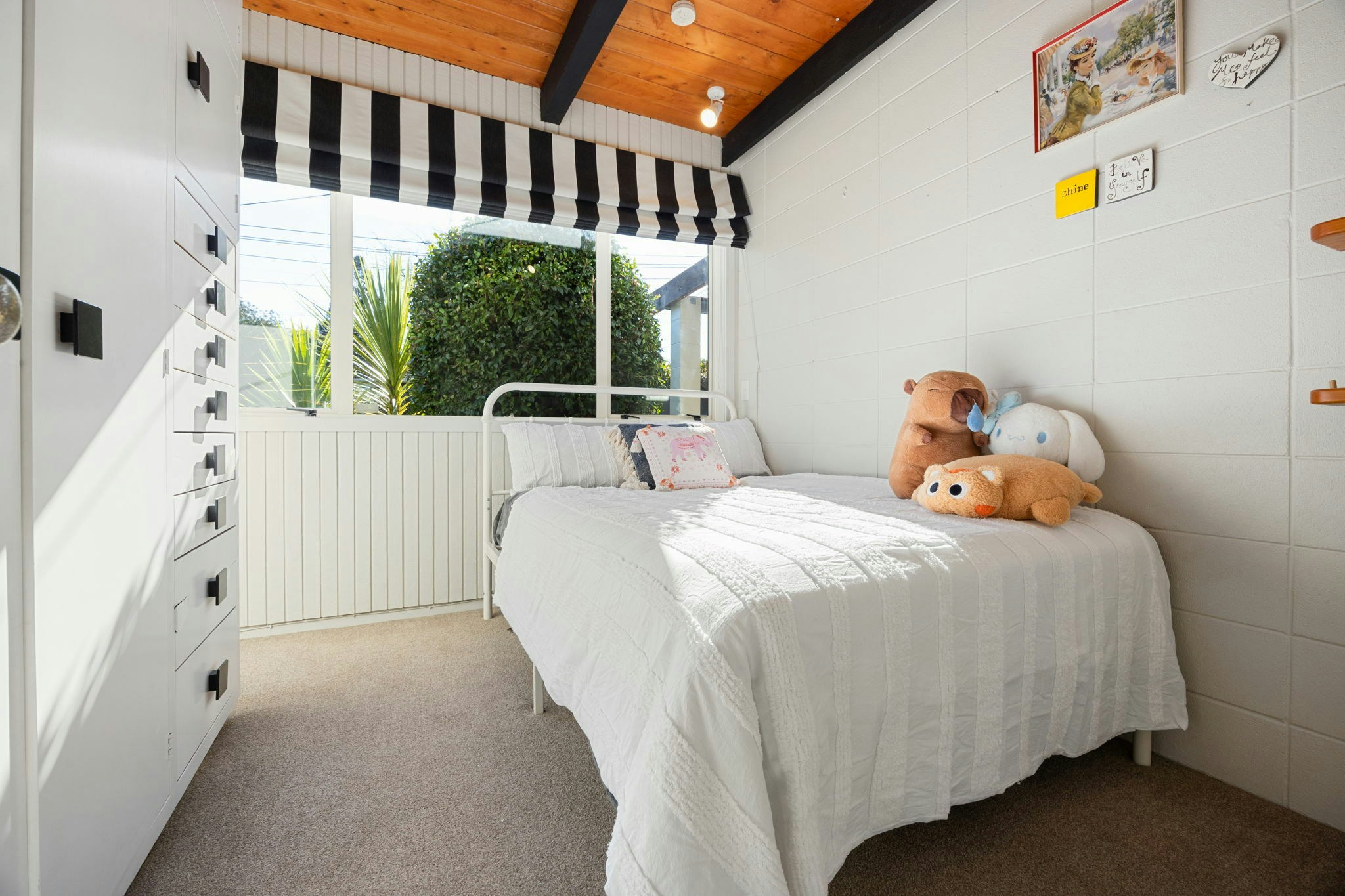 26 web or mls in House AR0 5303