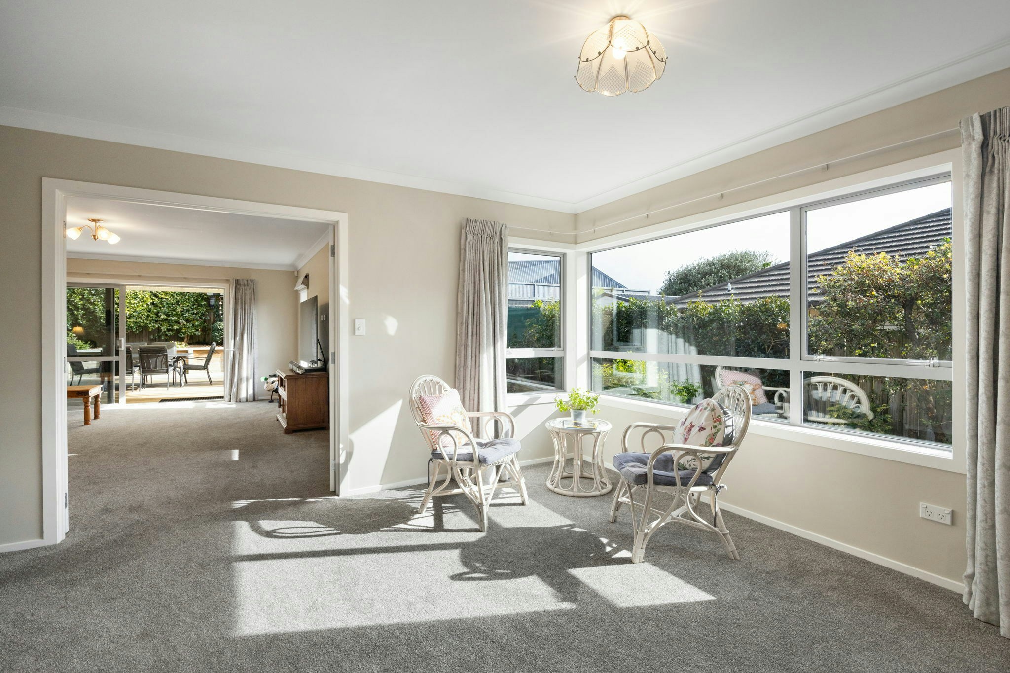 26 web or mls in House AR0 6762