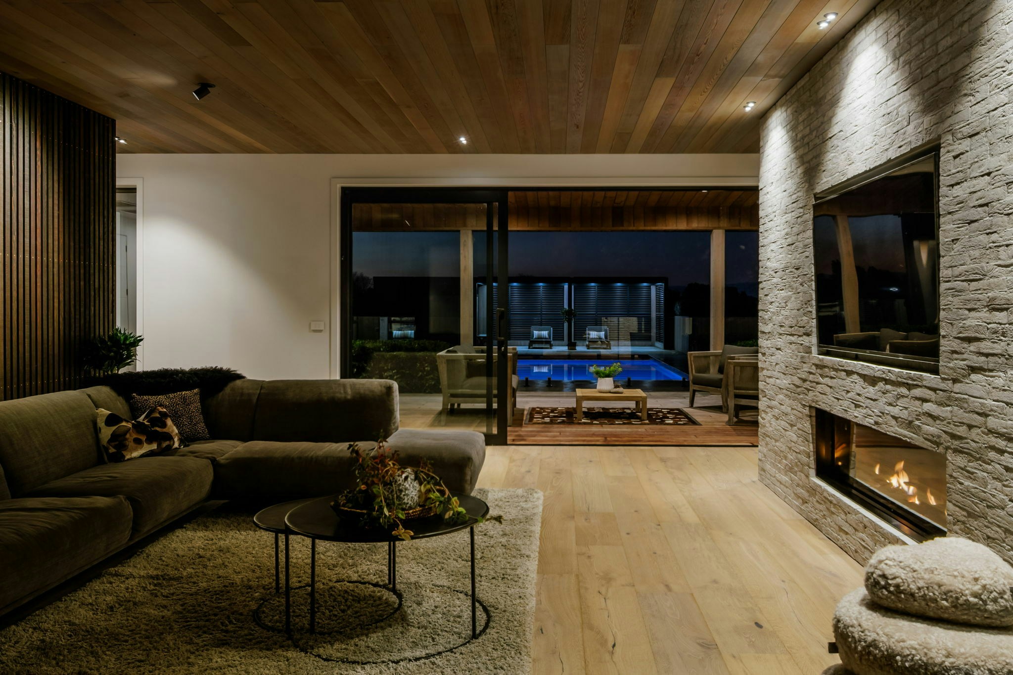 26 web or mls in House AR5 5024