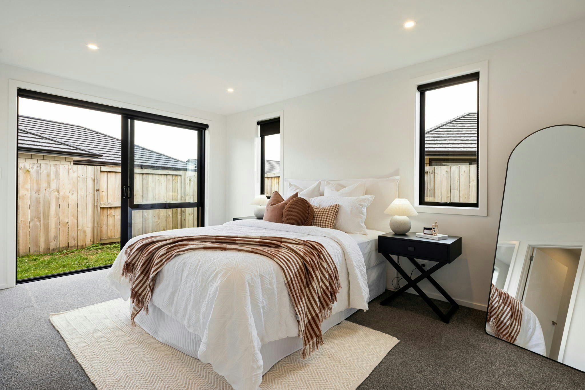 26 web or mls in House AR5 6406