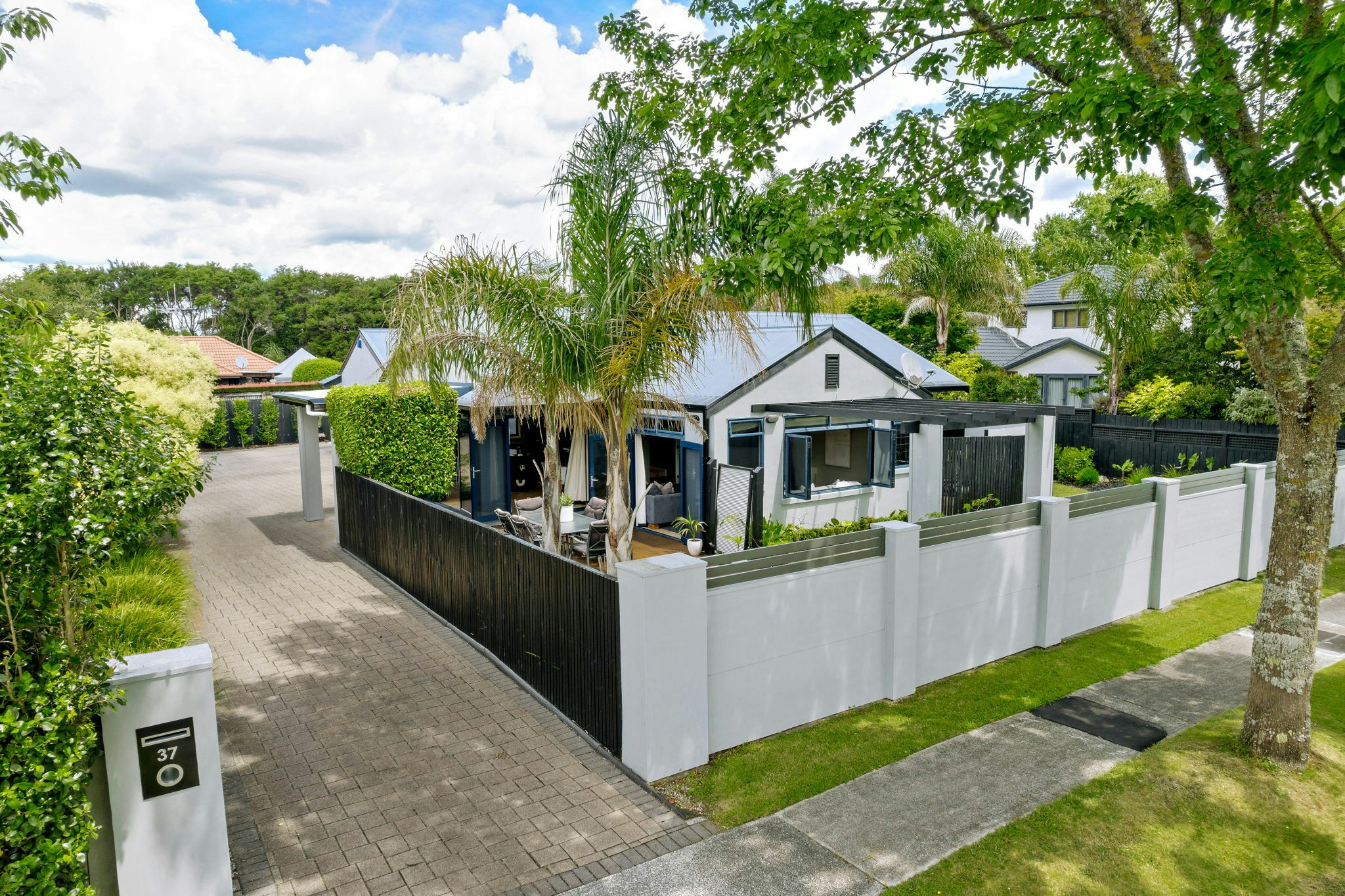 26 web or mls in House DJI 0902