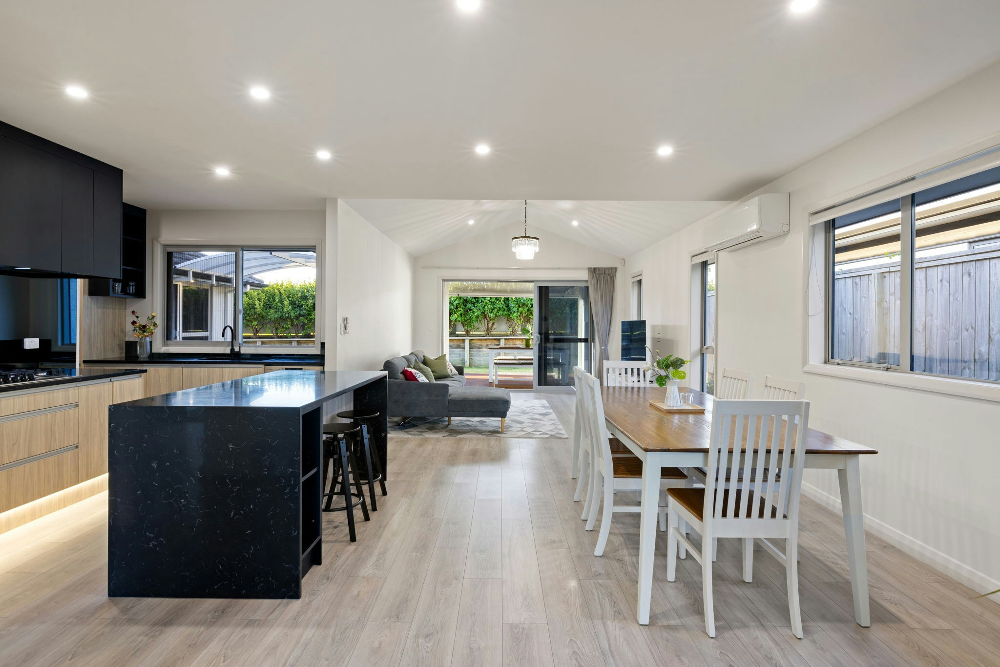 26 web or mls in House SR5 7447