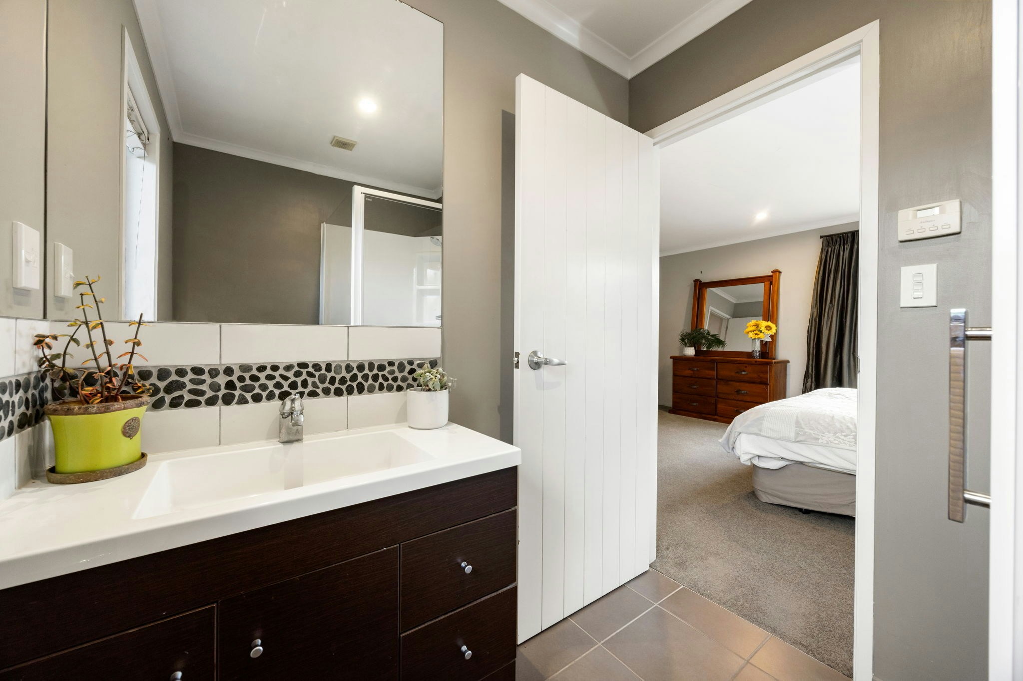 27 web or mls in House AR0 3203