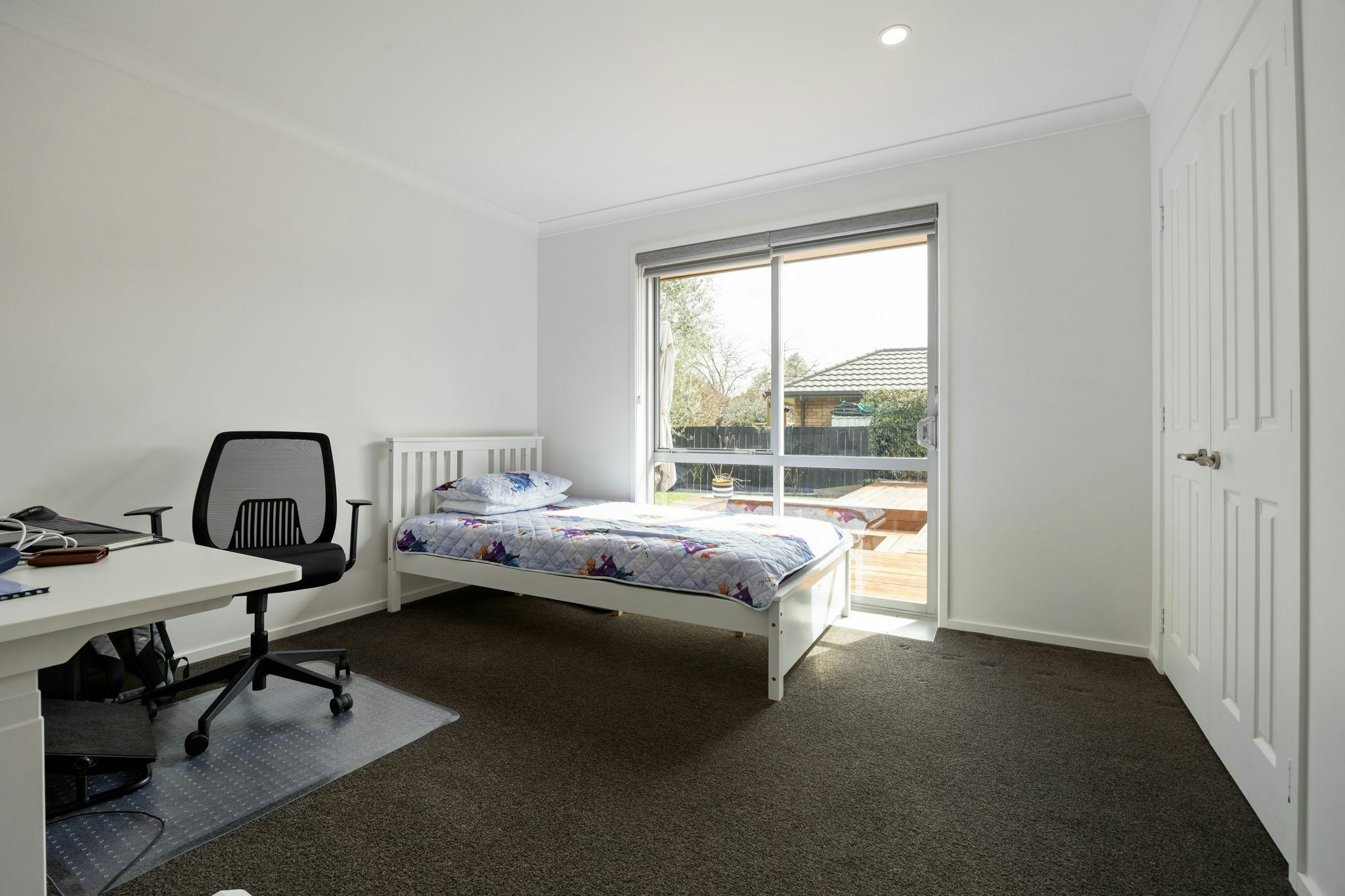 27 web or mls in House AR0 9206