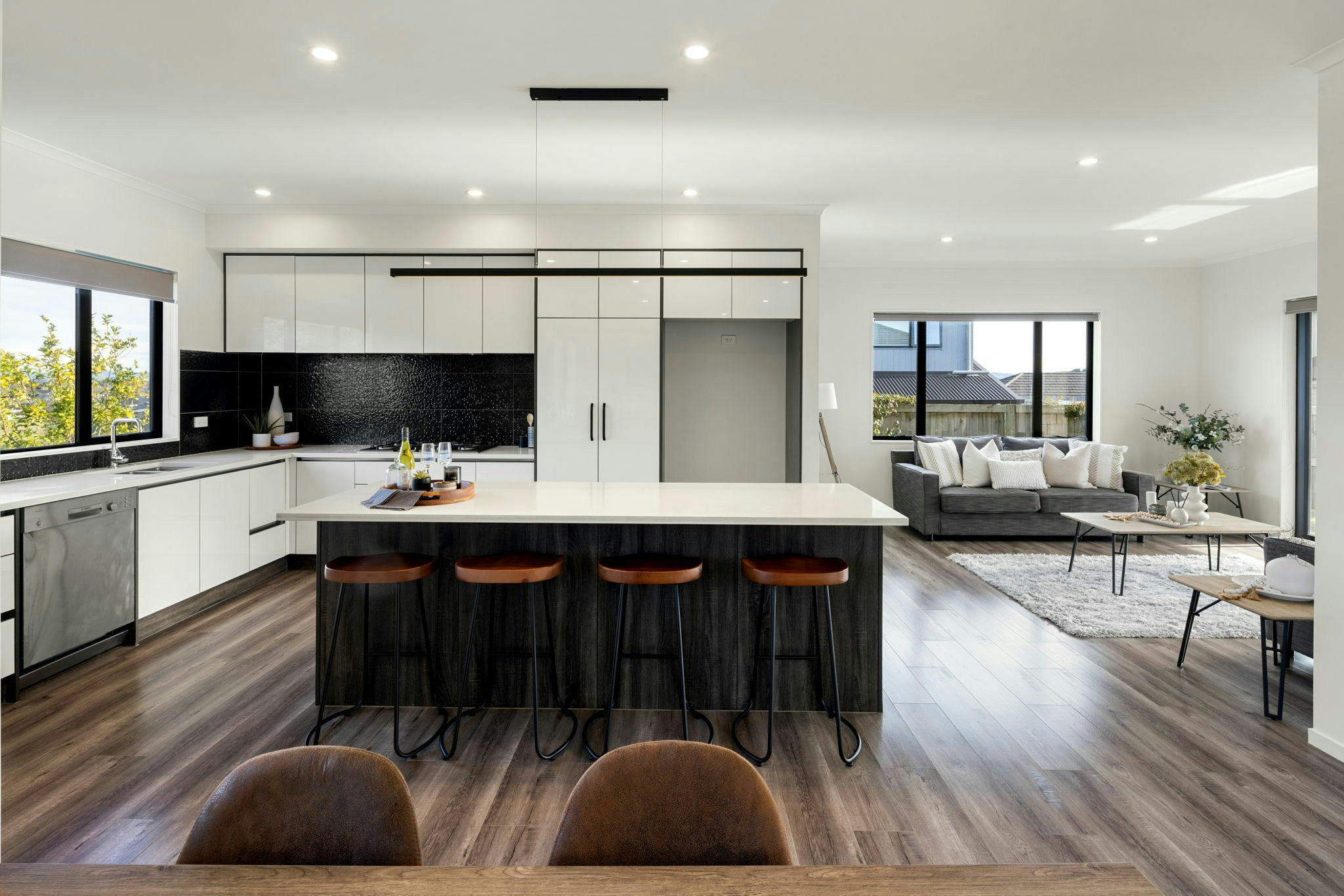 27 web or mls in House AR5 5929