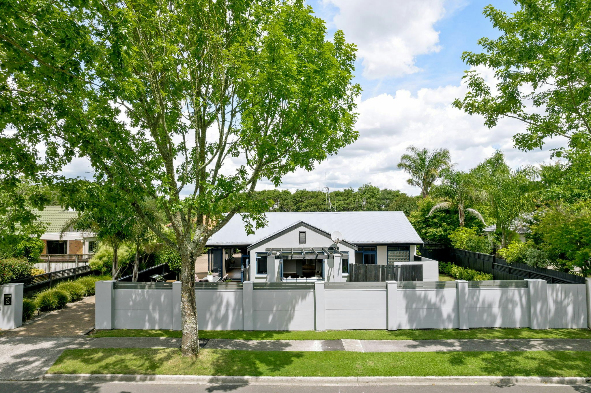 27 web or mls in House DJI 0907