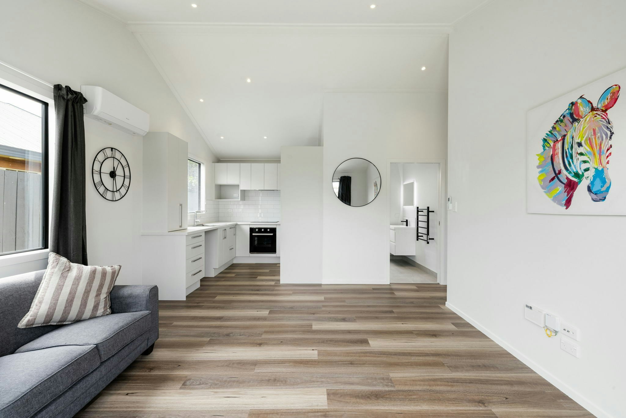 27 web or mls in House SR5 2294