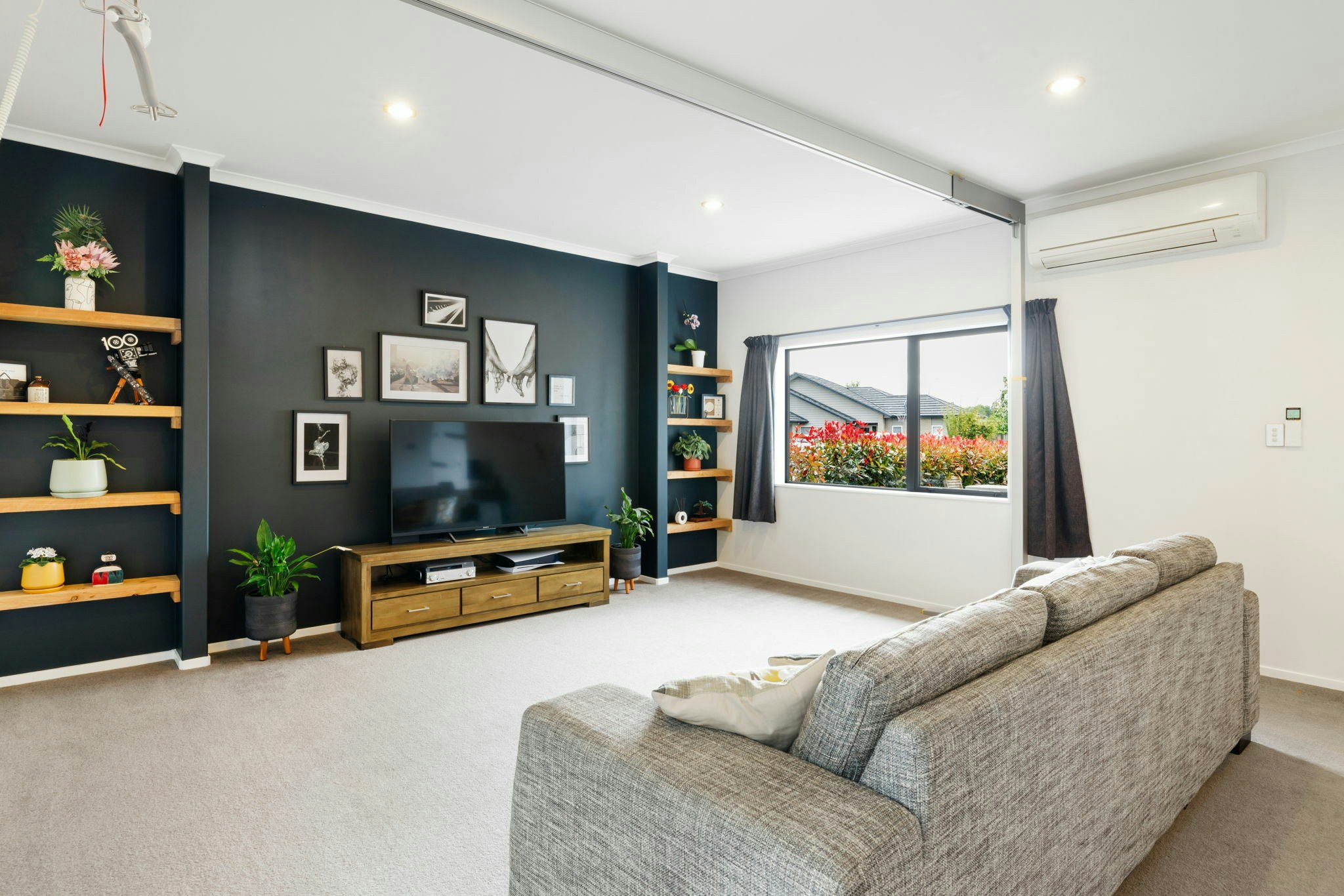 27 web or mls in House SR5 6524