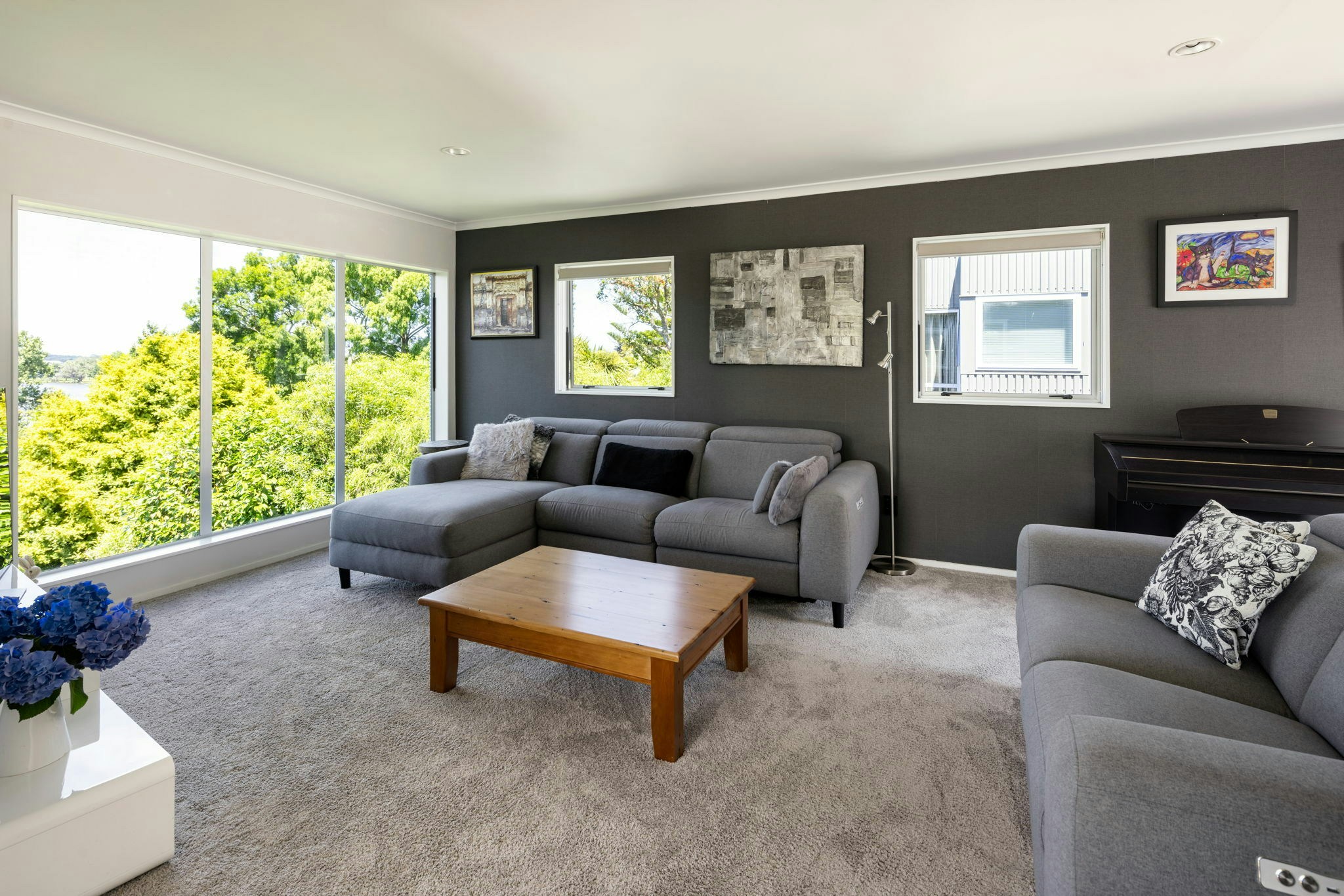 28 web or mls in House AR5 2785